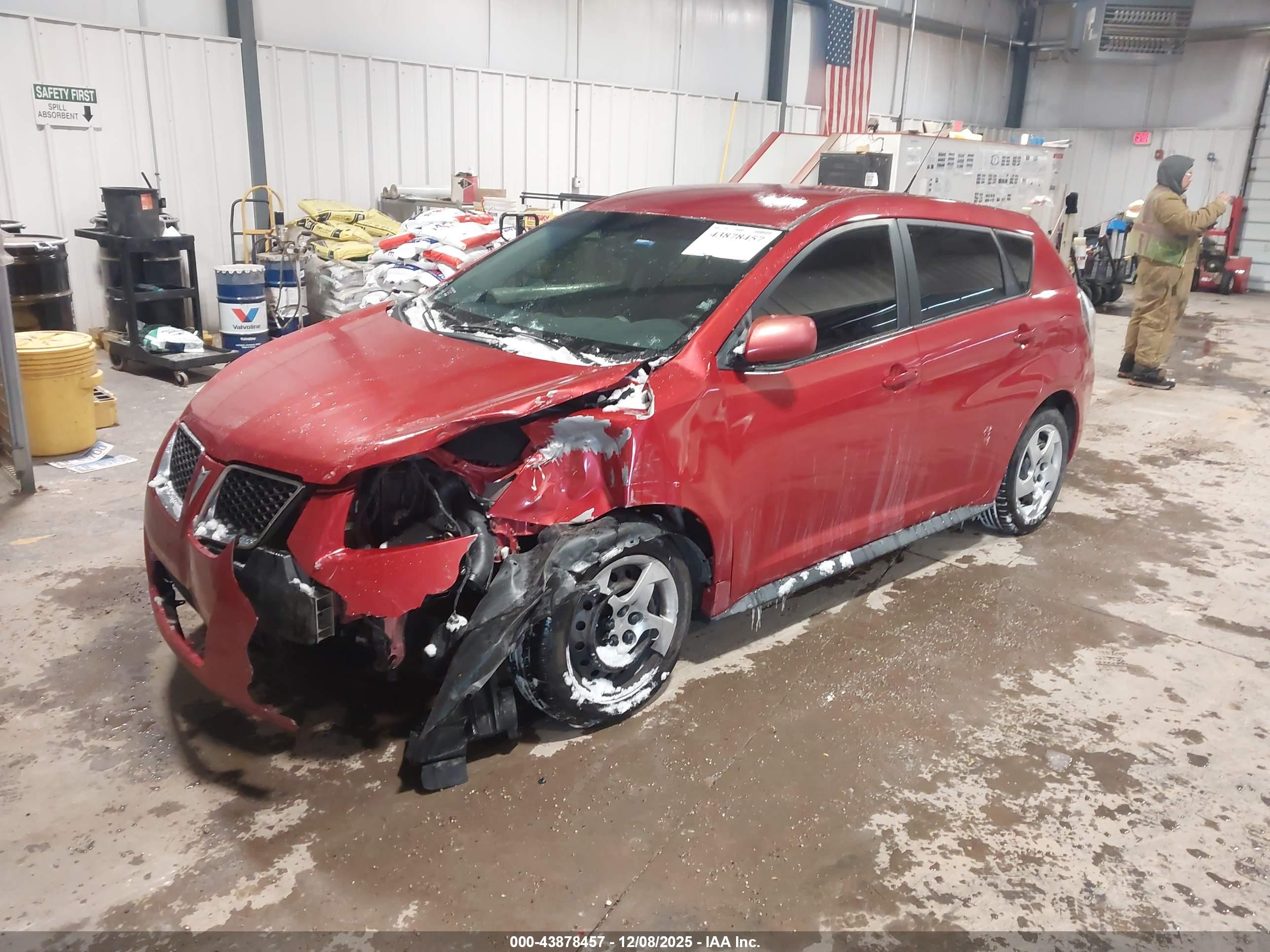 PONTIAC VIBE image 2