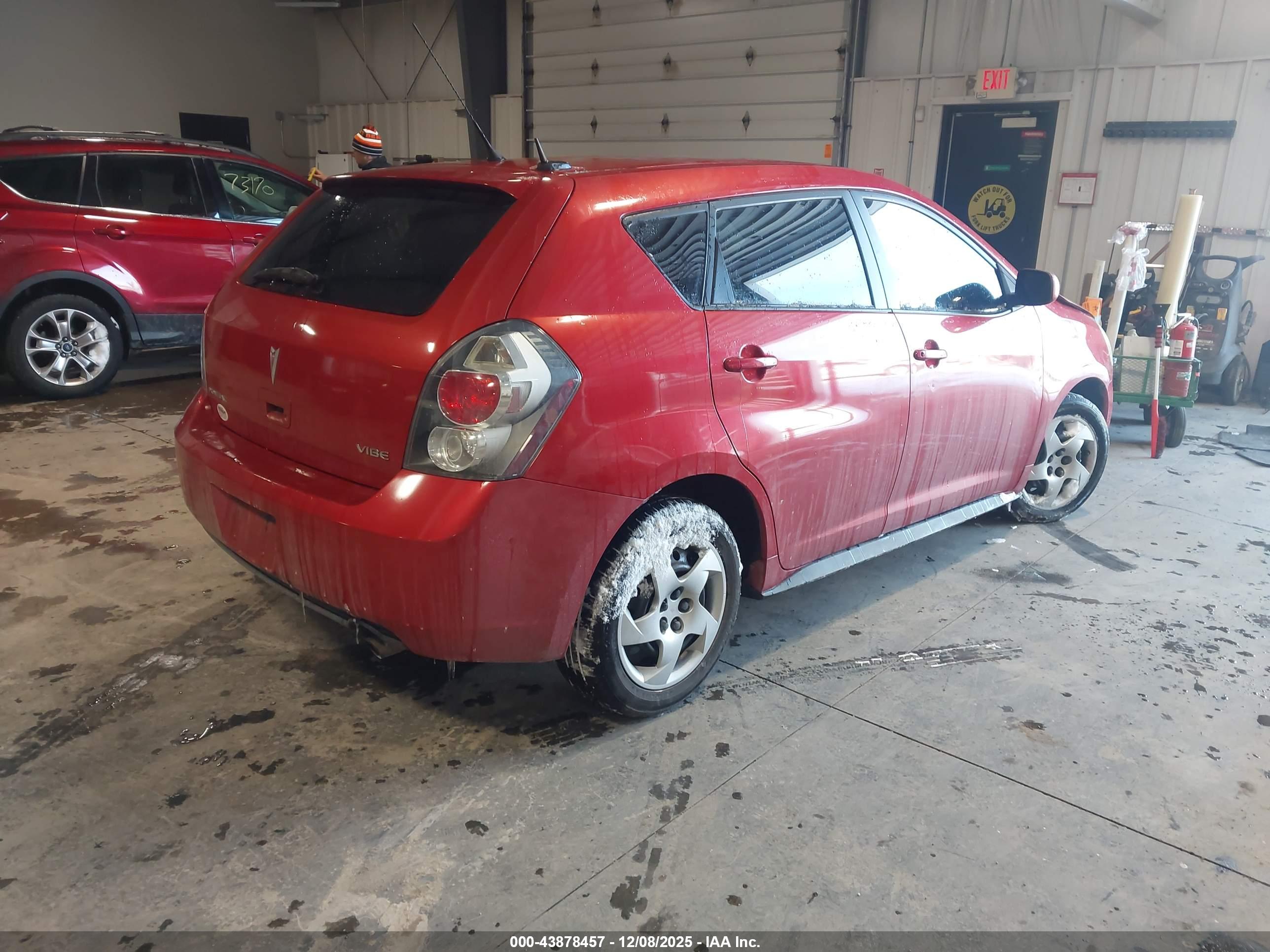 PONTIAC VIBE image 4