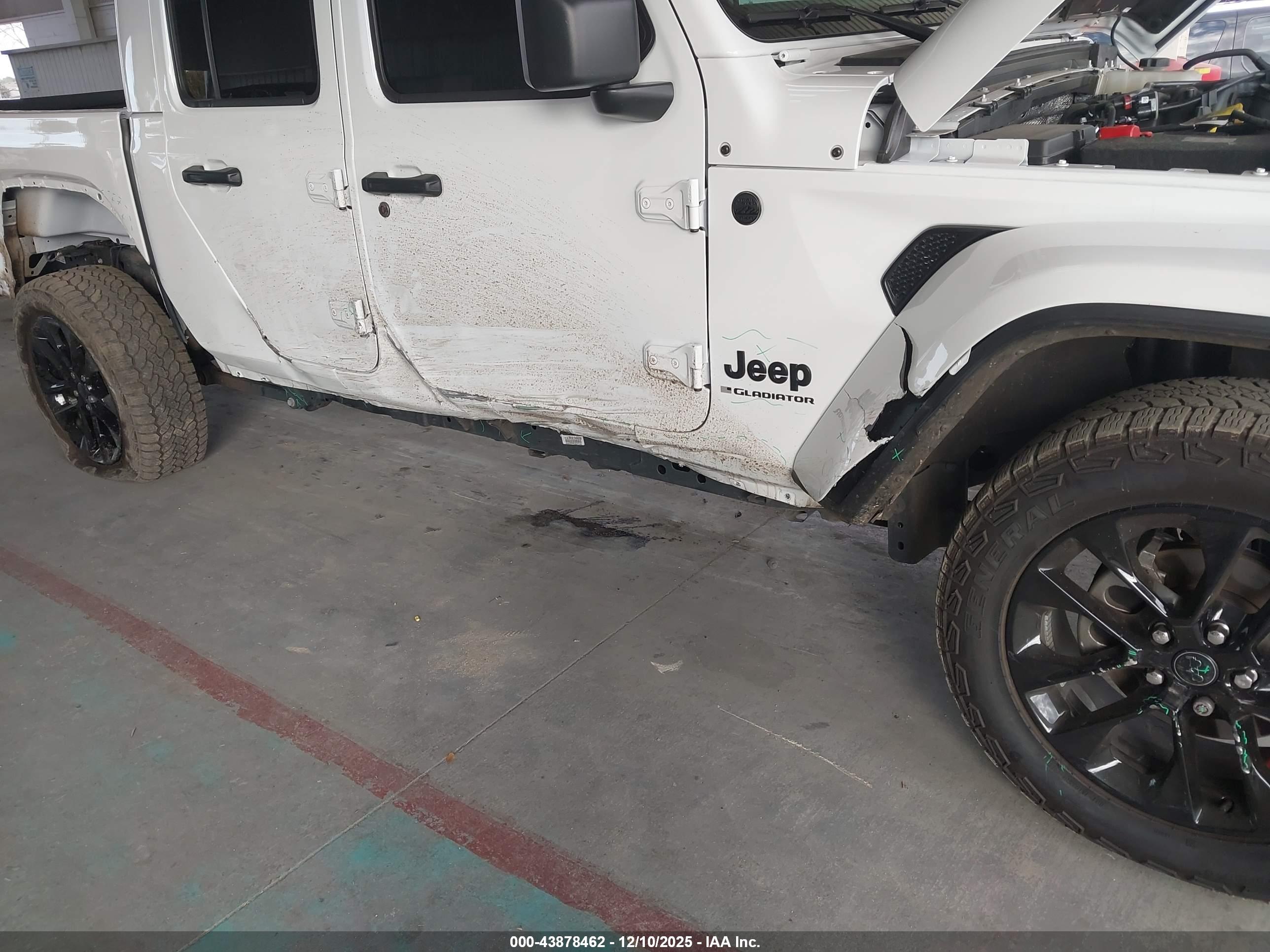 JEEP GLADIATOR image 6