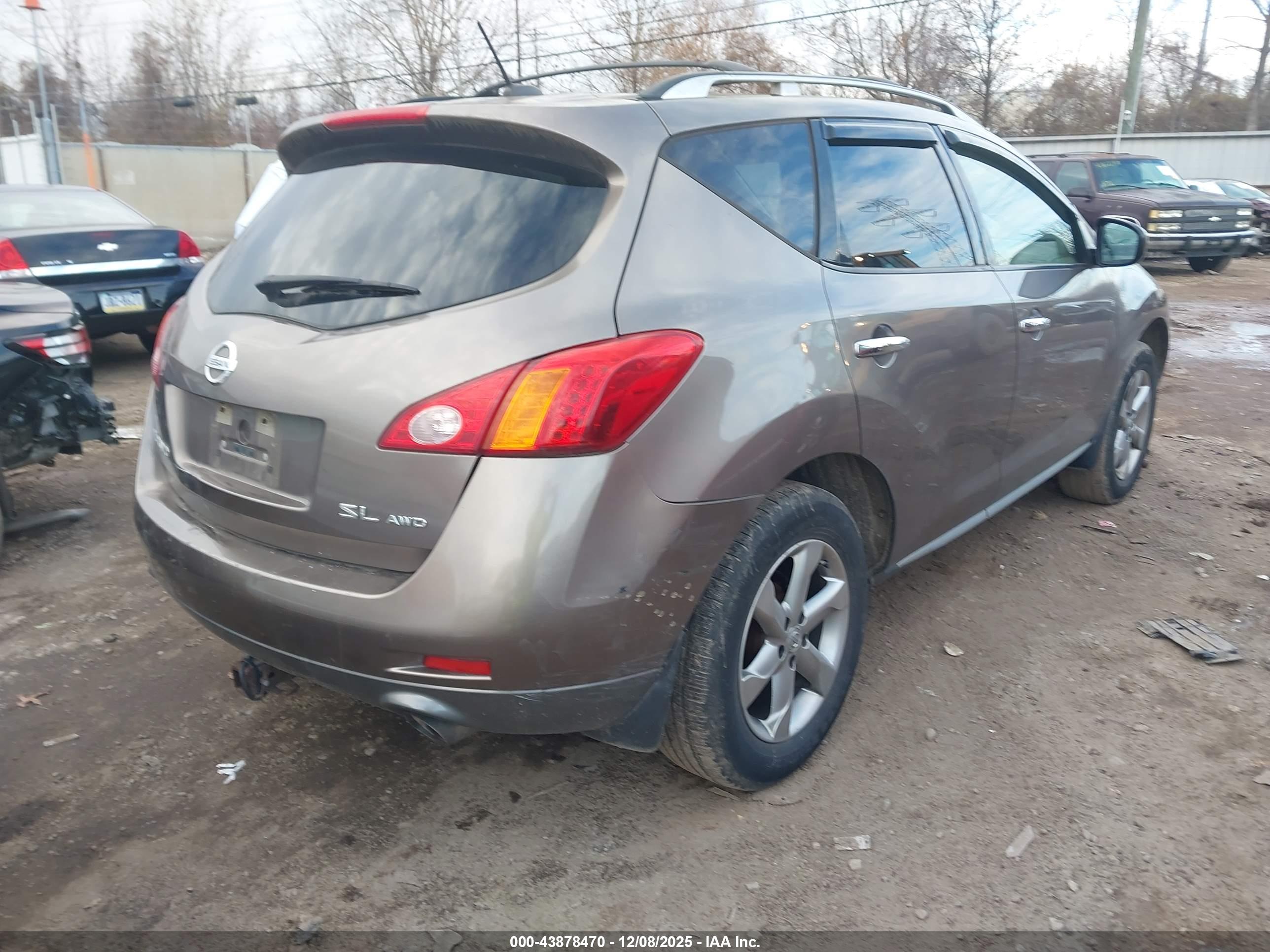 NISSAN MURANO image 4