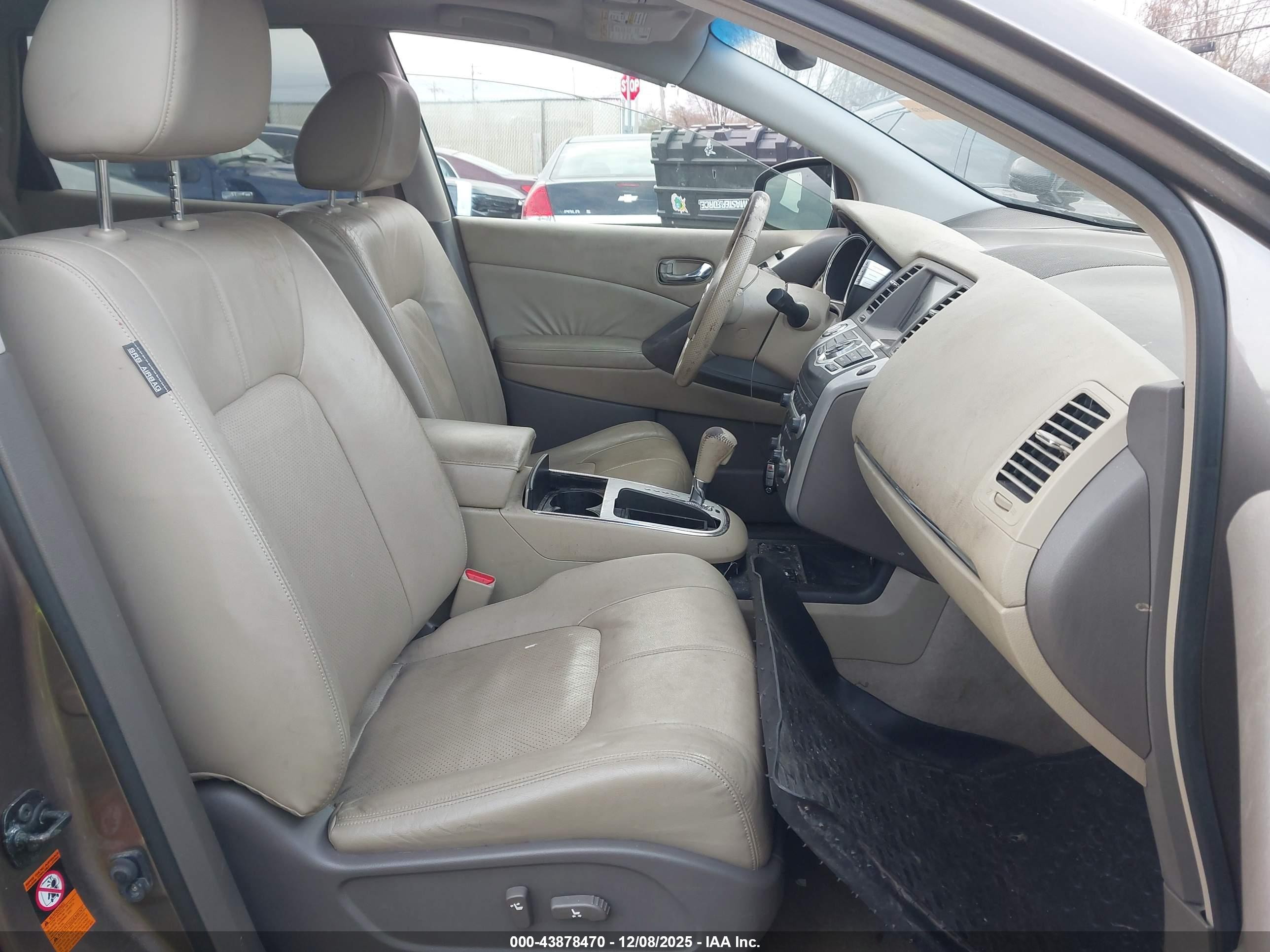 NISSAN MURANO image 5