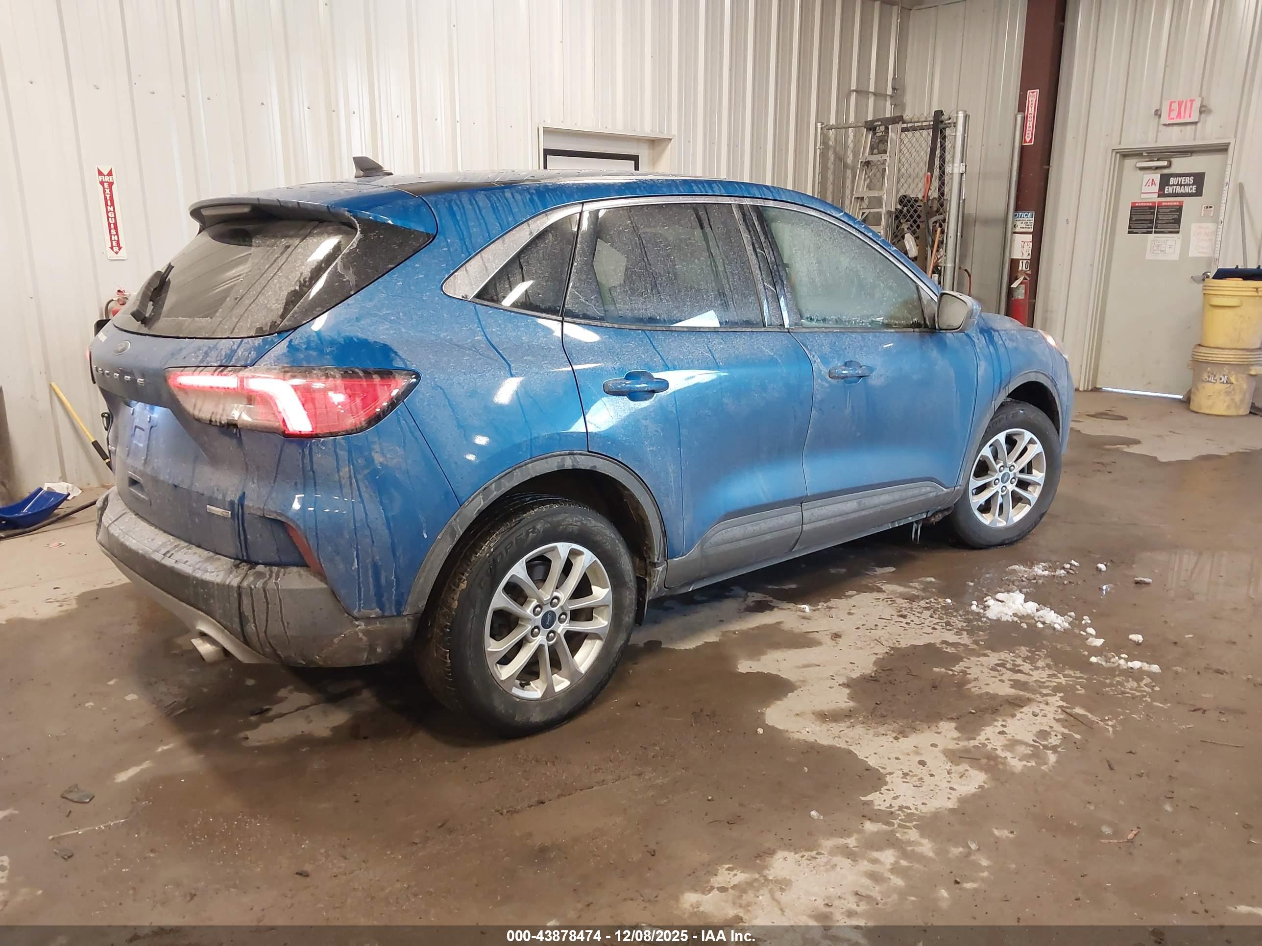 FORD ESCAPE image 4