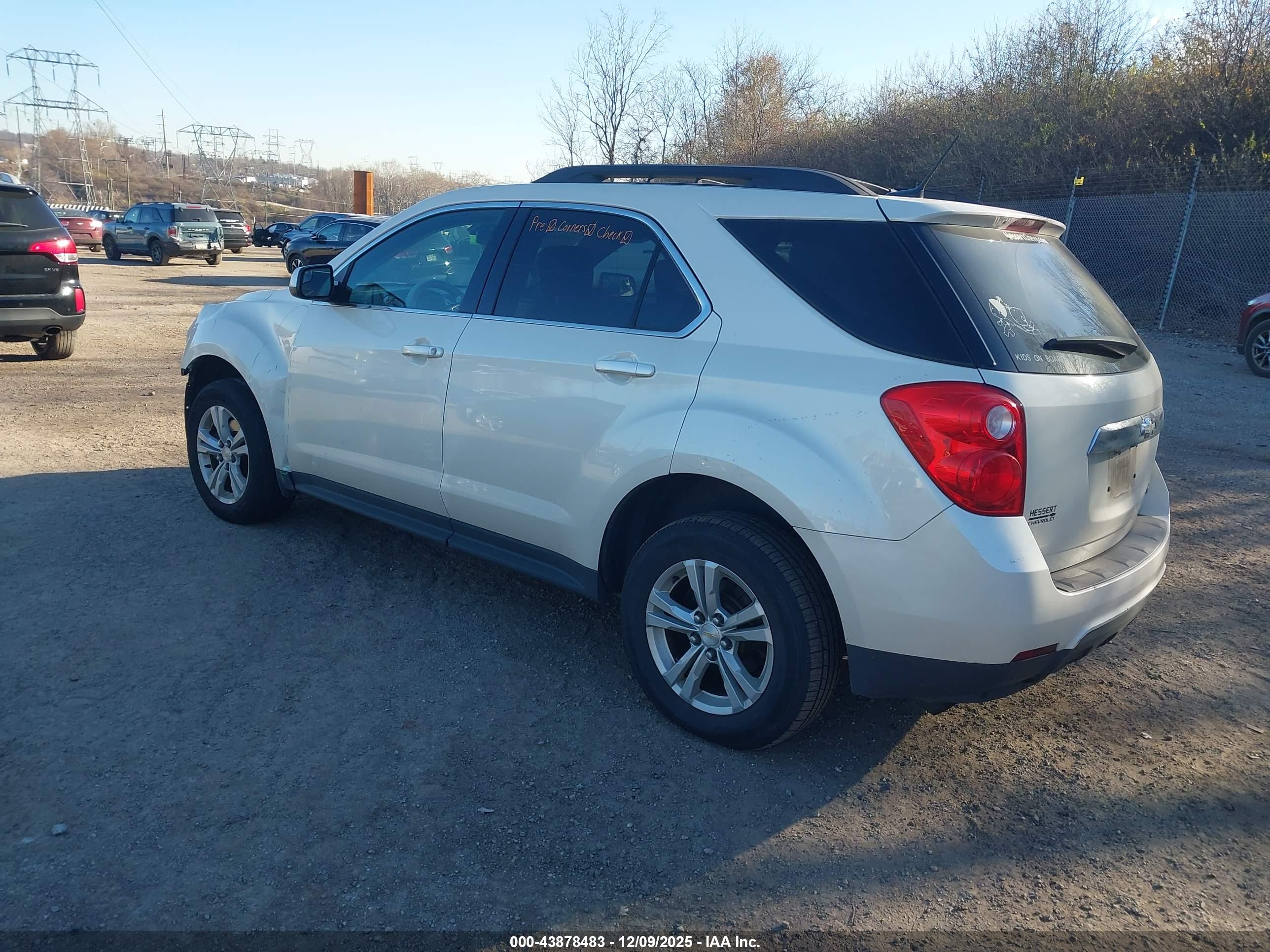 CHEVROLET EQUINOX image 3