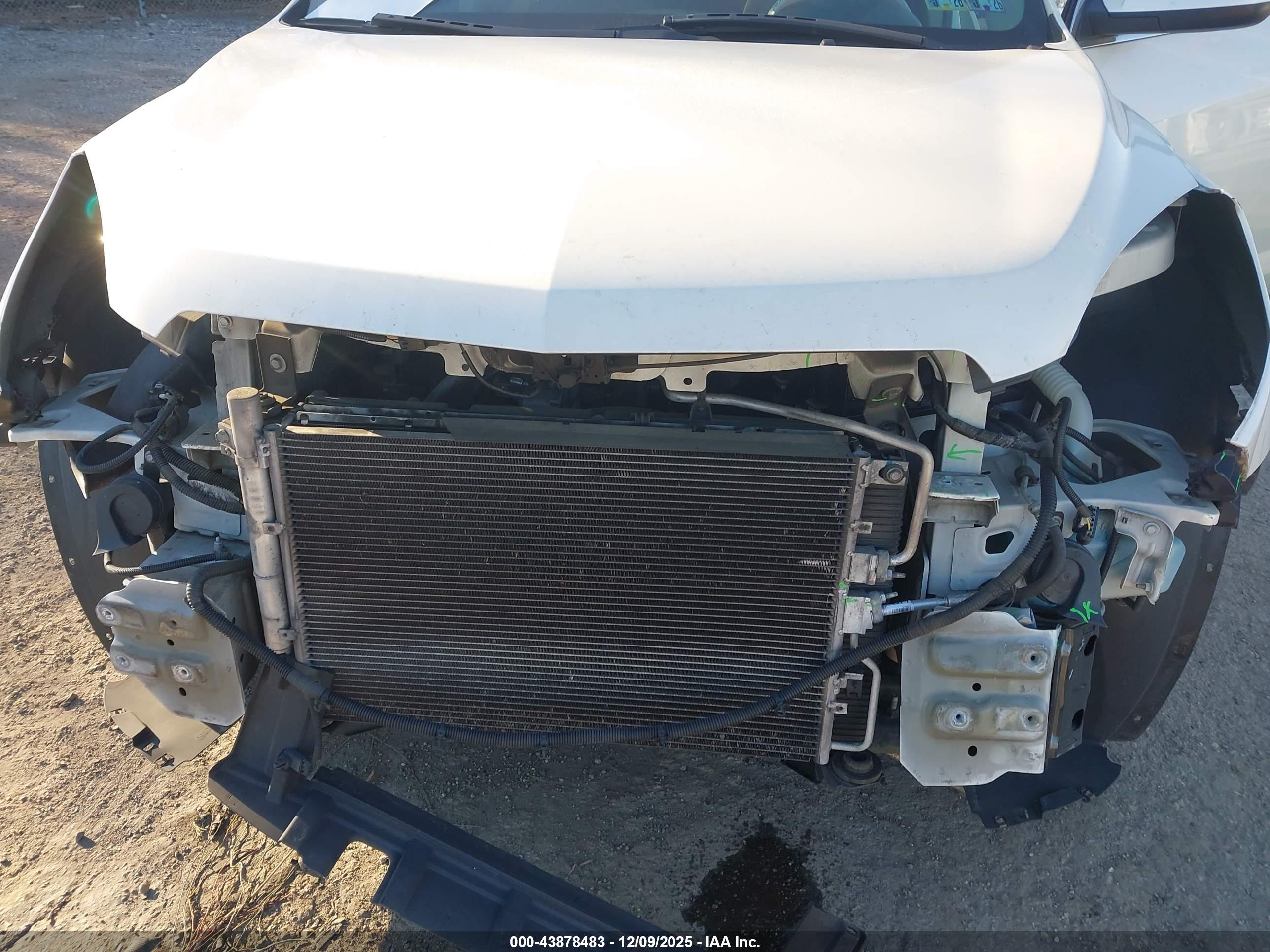 CHEVROLET EQUINOX image 6