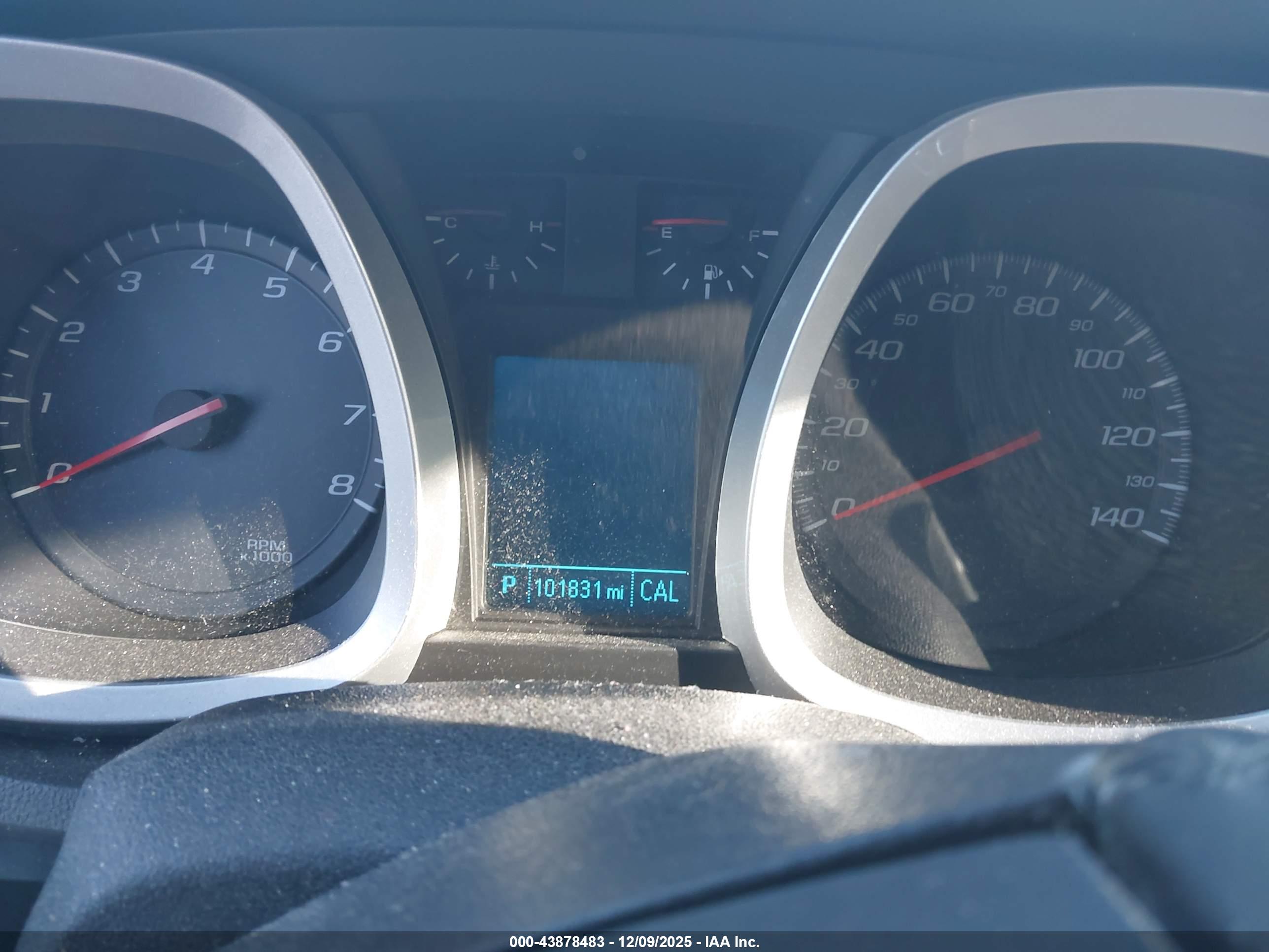 CHEVROLET EQUINOX image 7