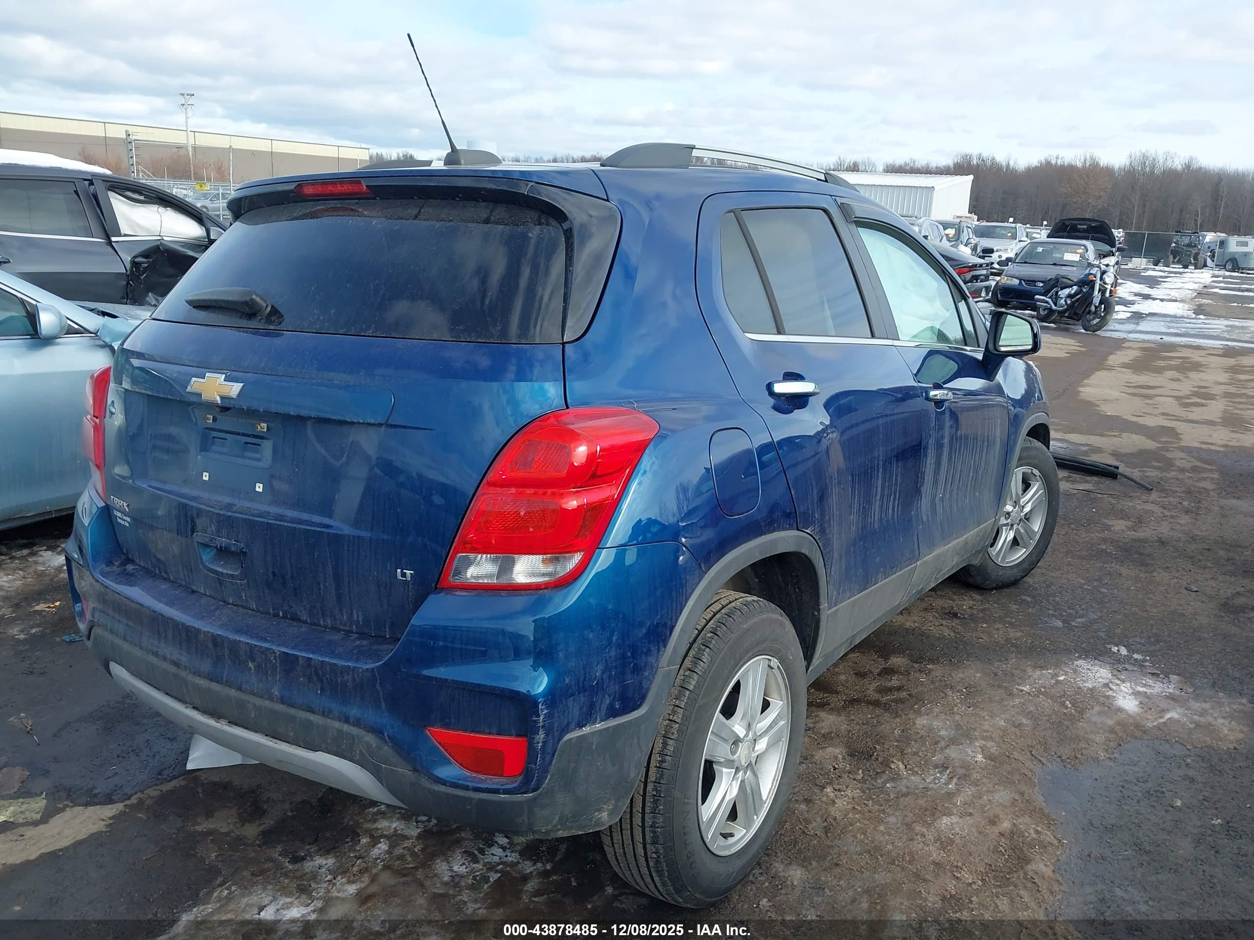 CHEVROLET TRAX image 4