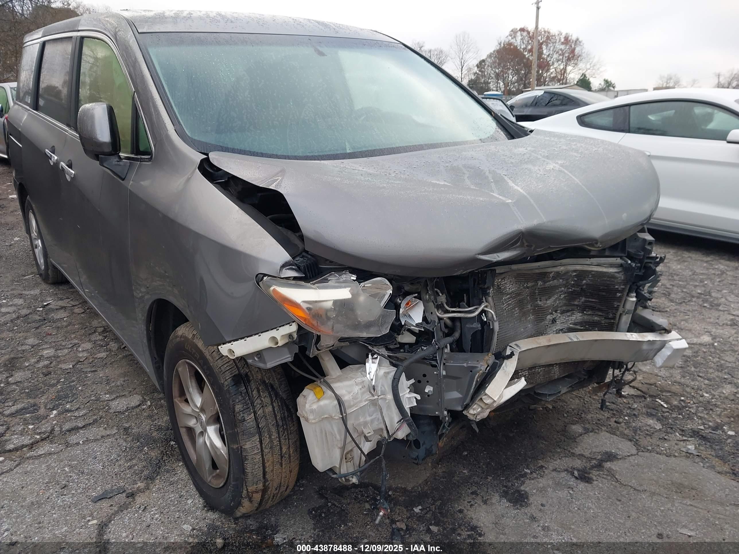 NISSAN QUEST image 6
