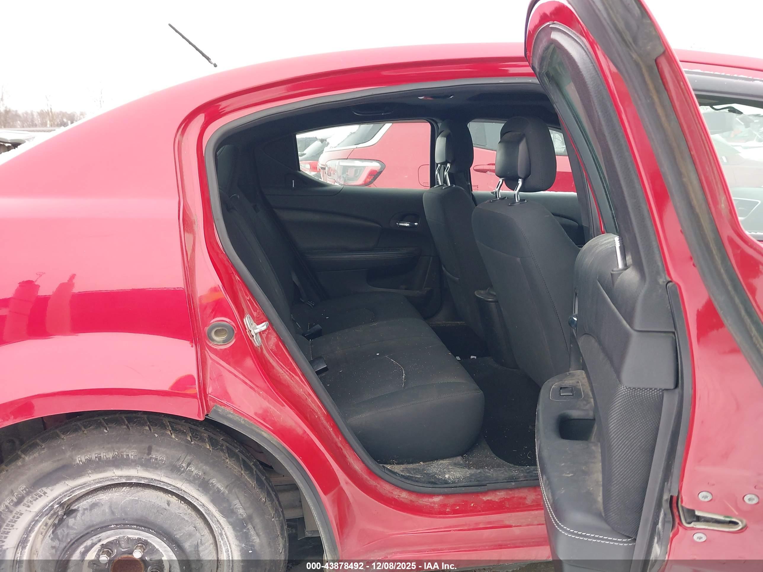 DODGE AVENGER image 8