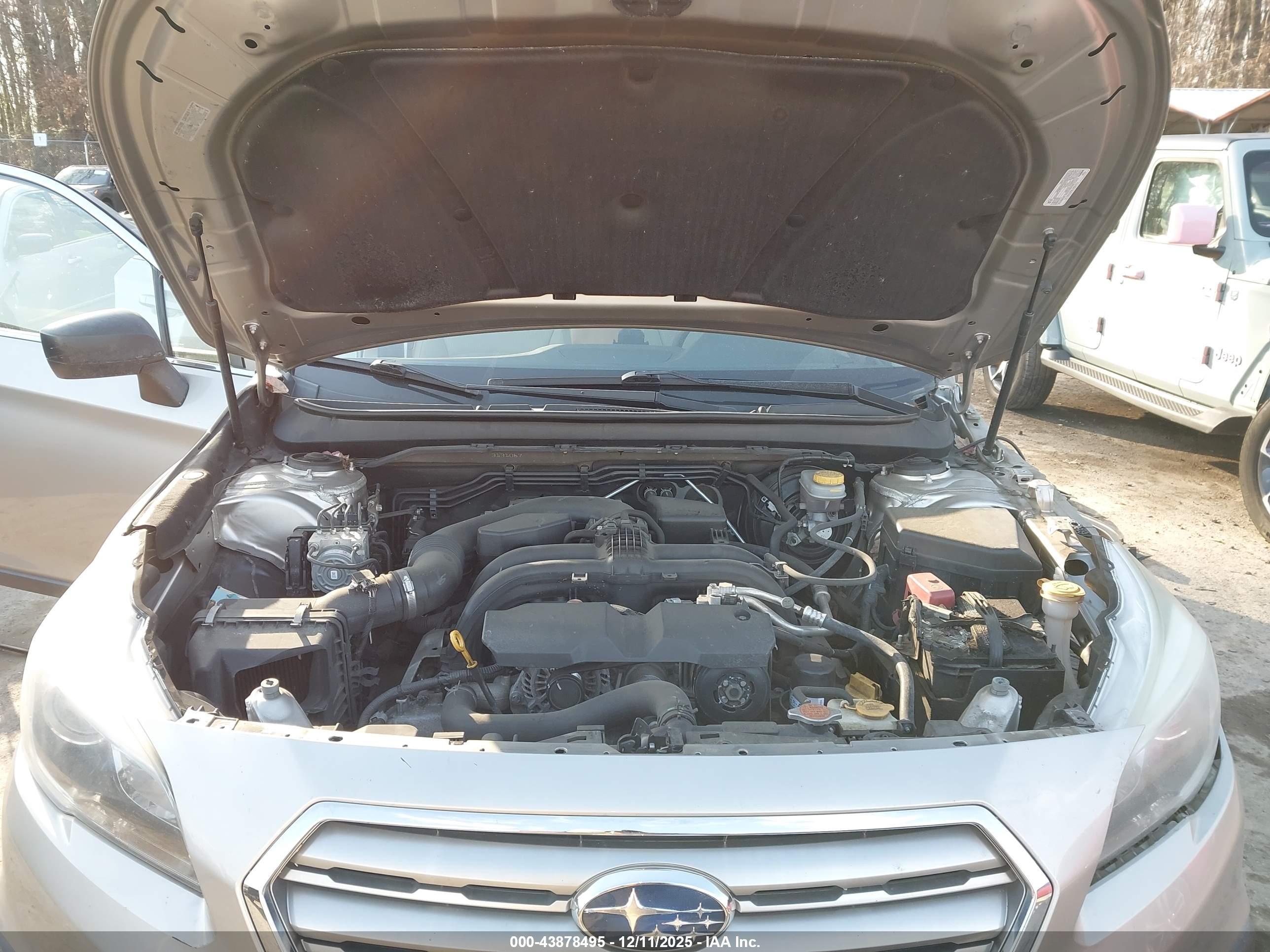 SUBARU OUTBACK image 10