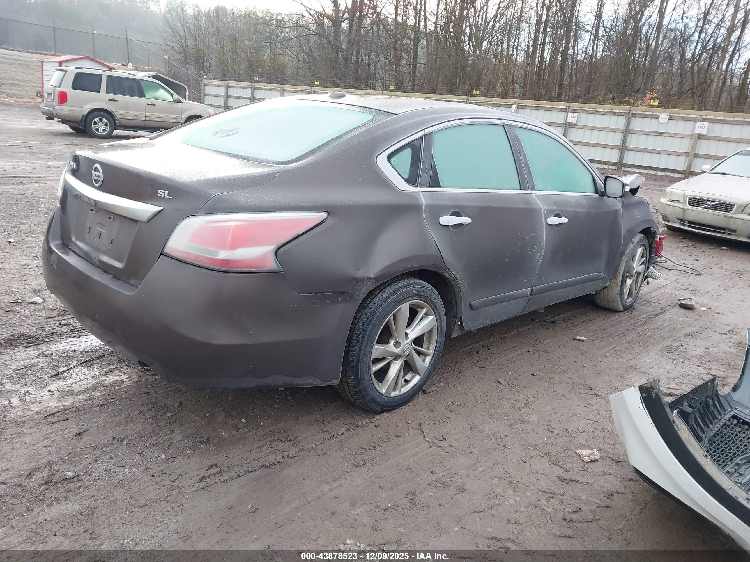 NISSAN ALTIMA image 4