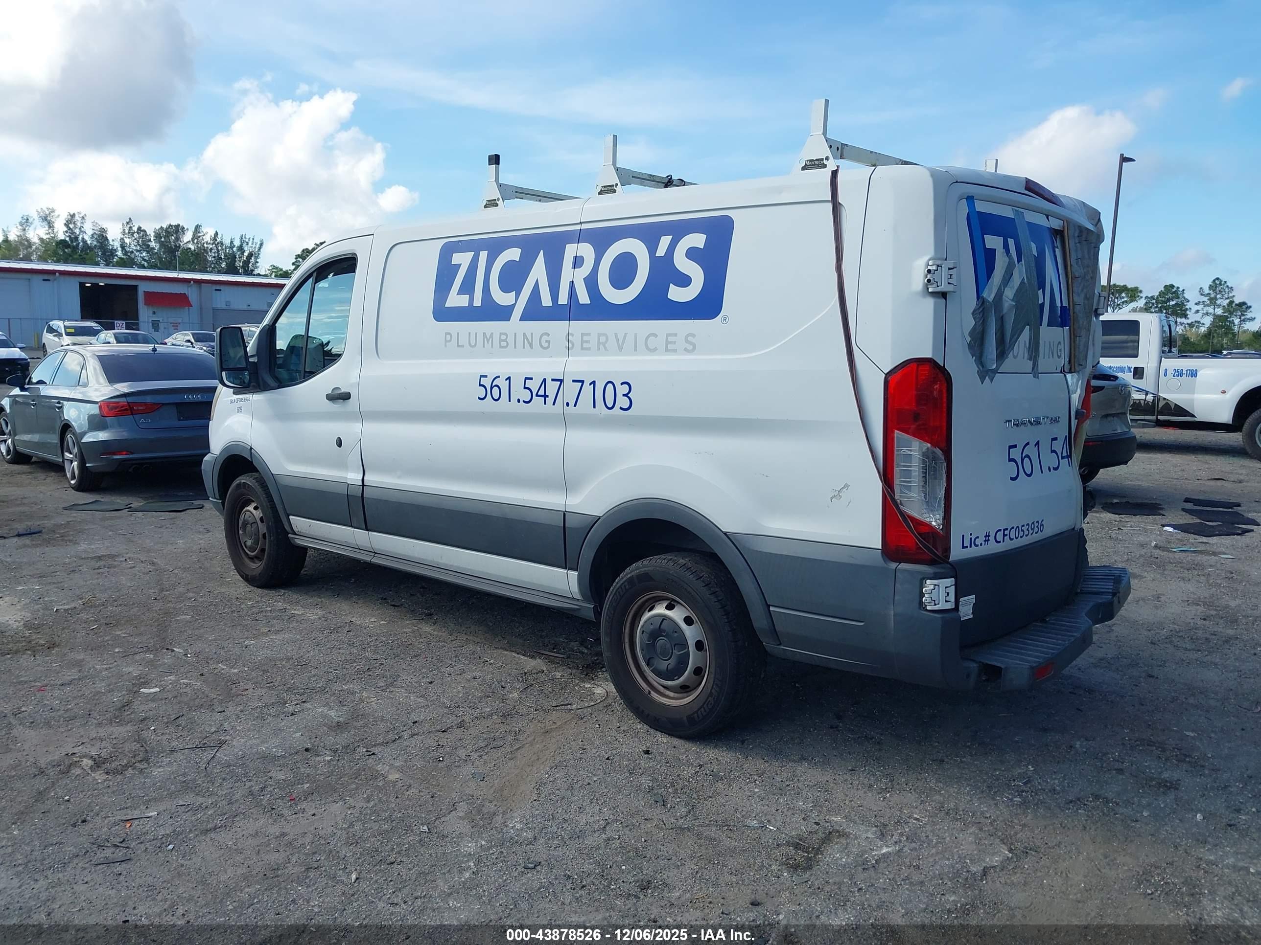 FORD TRANSIT-250 image 3