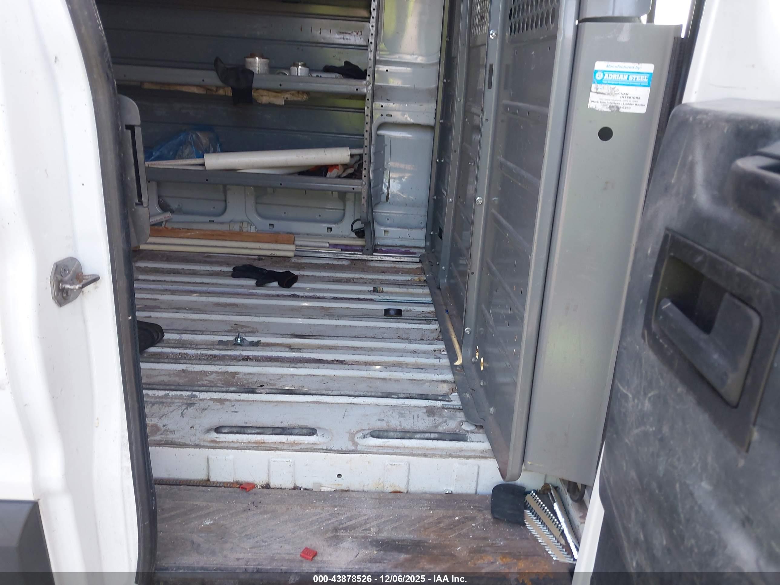 FORD TRANSIT-250 image 8