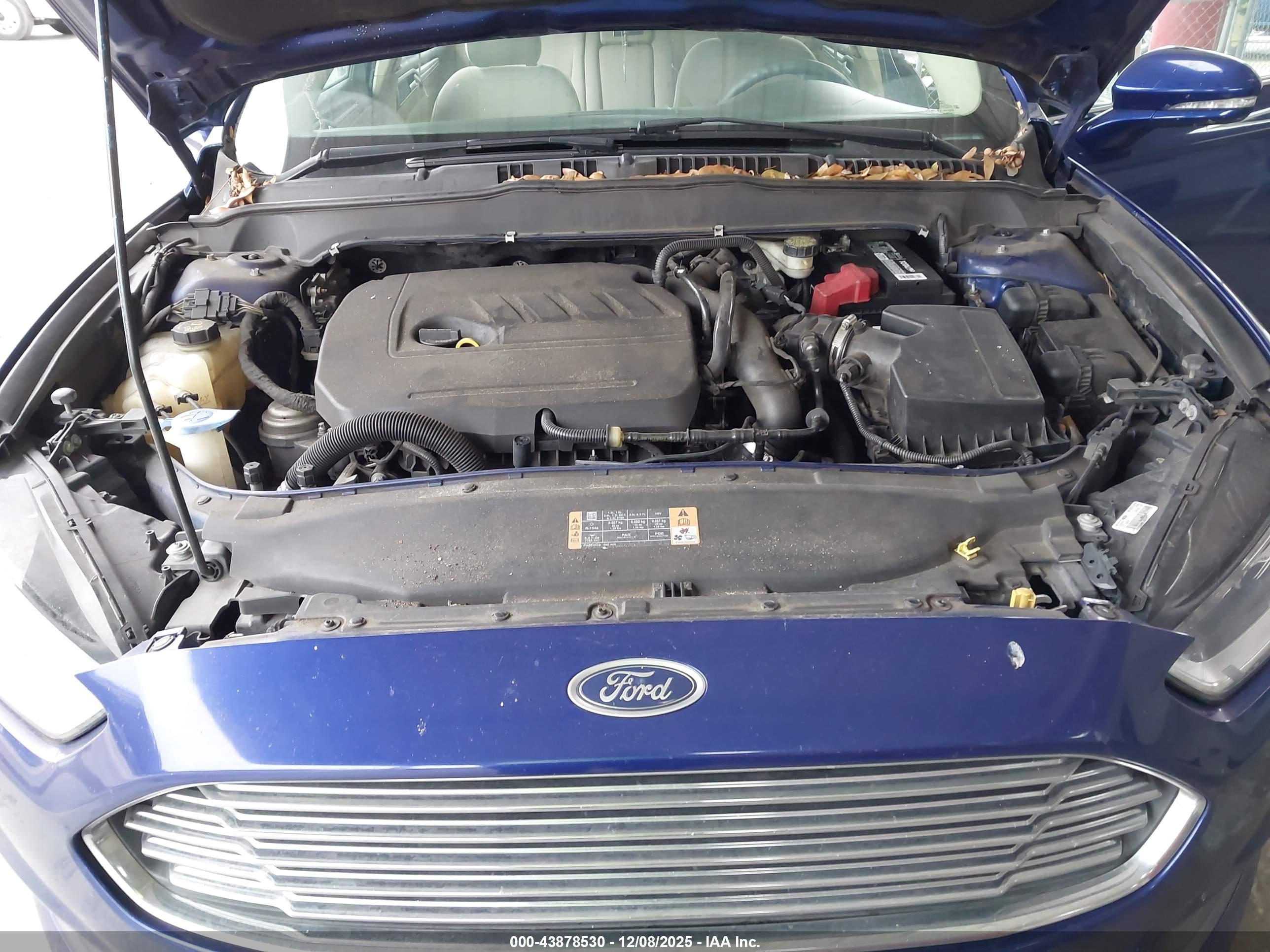 FORD FUSION image 10