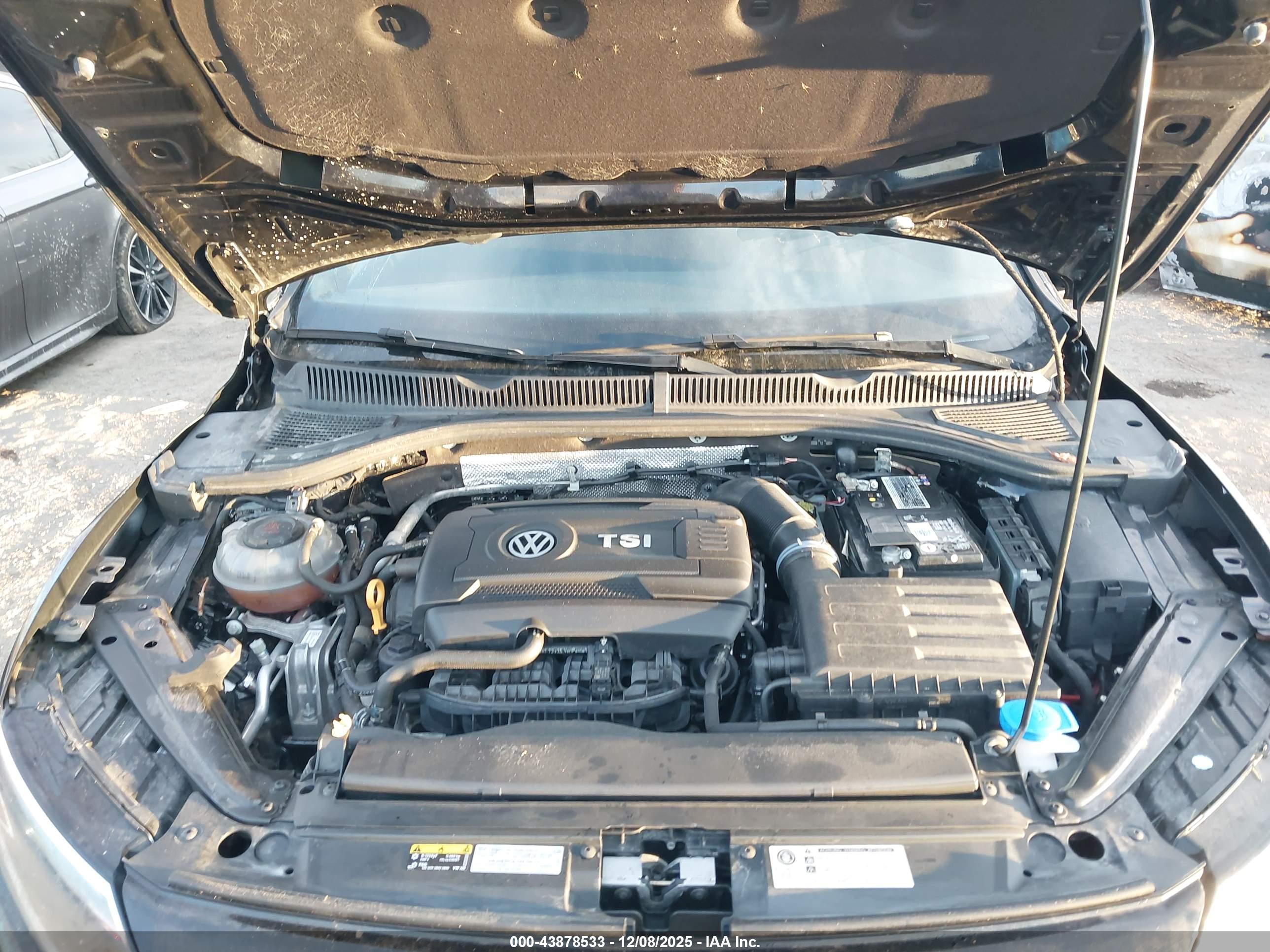 VOLKSWAGEN JETTA image 10