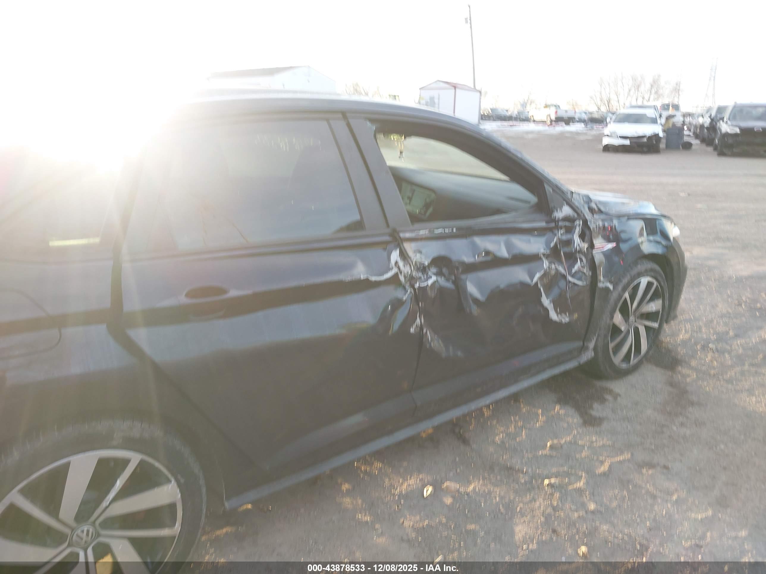 VOLKSWAGEN JETTA image 6