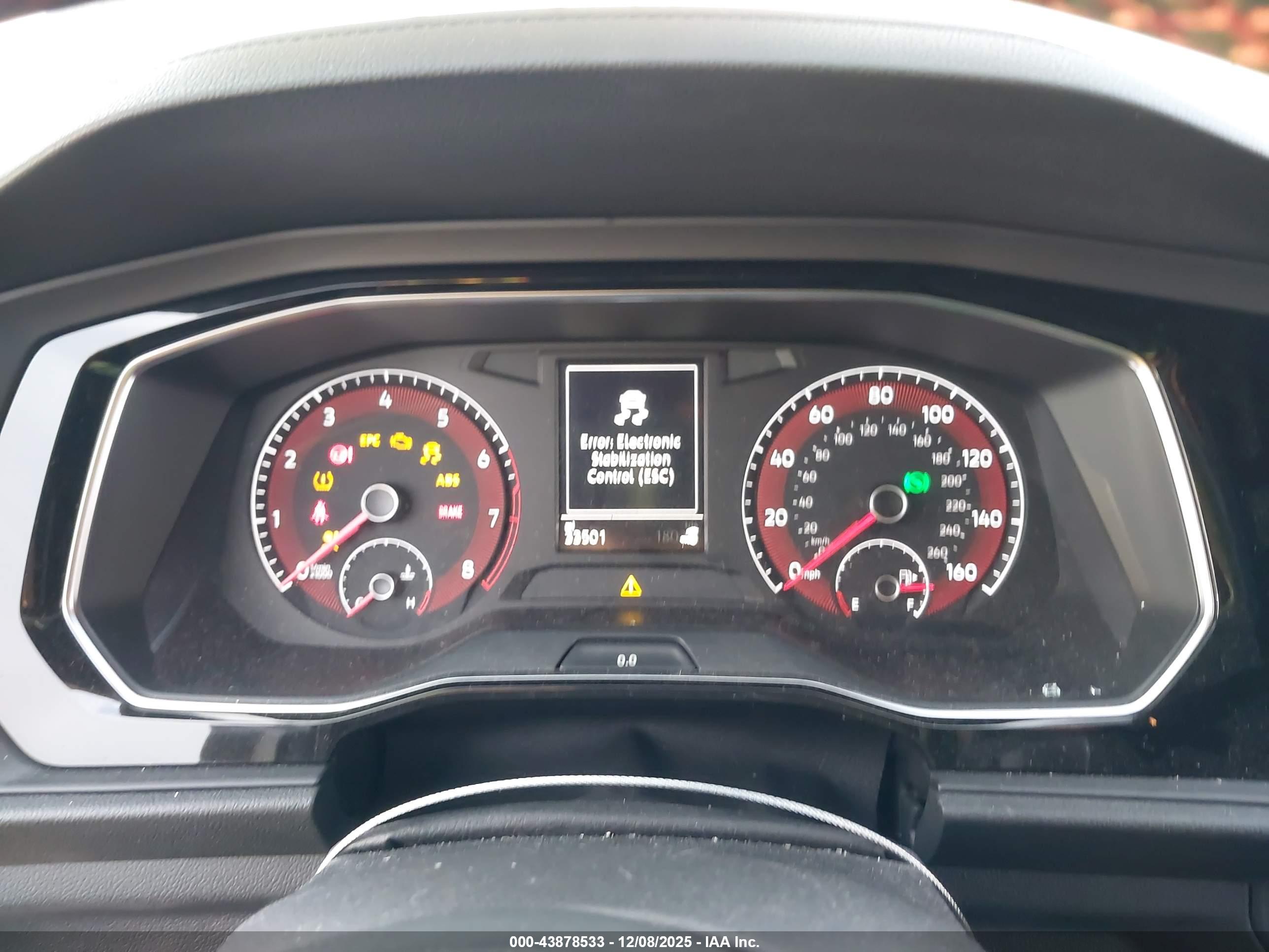 VOLKSWAGEN JETTA image 7
