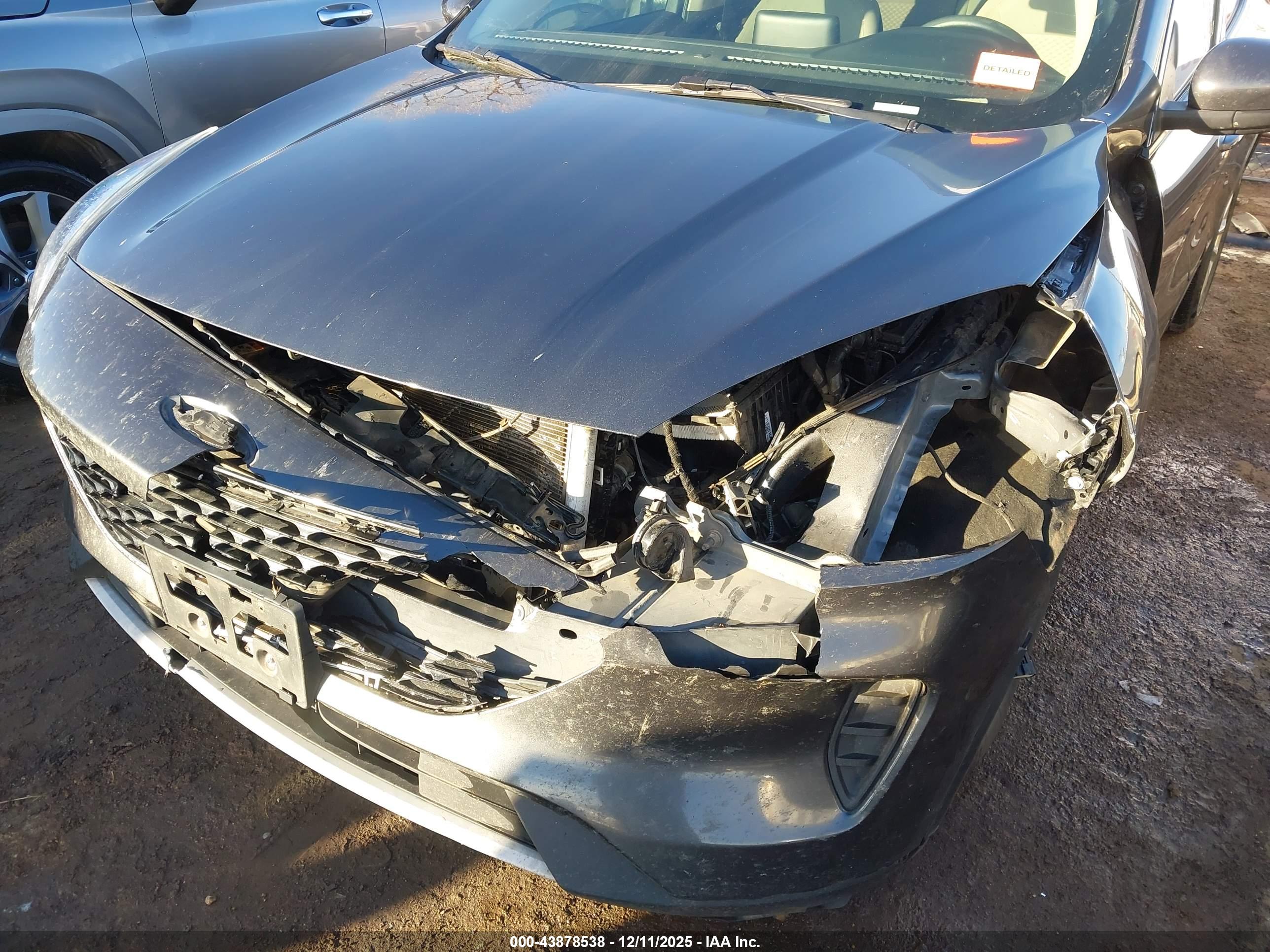 FORD ESCAPE image 6