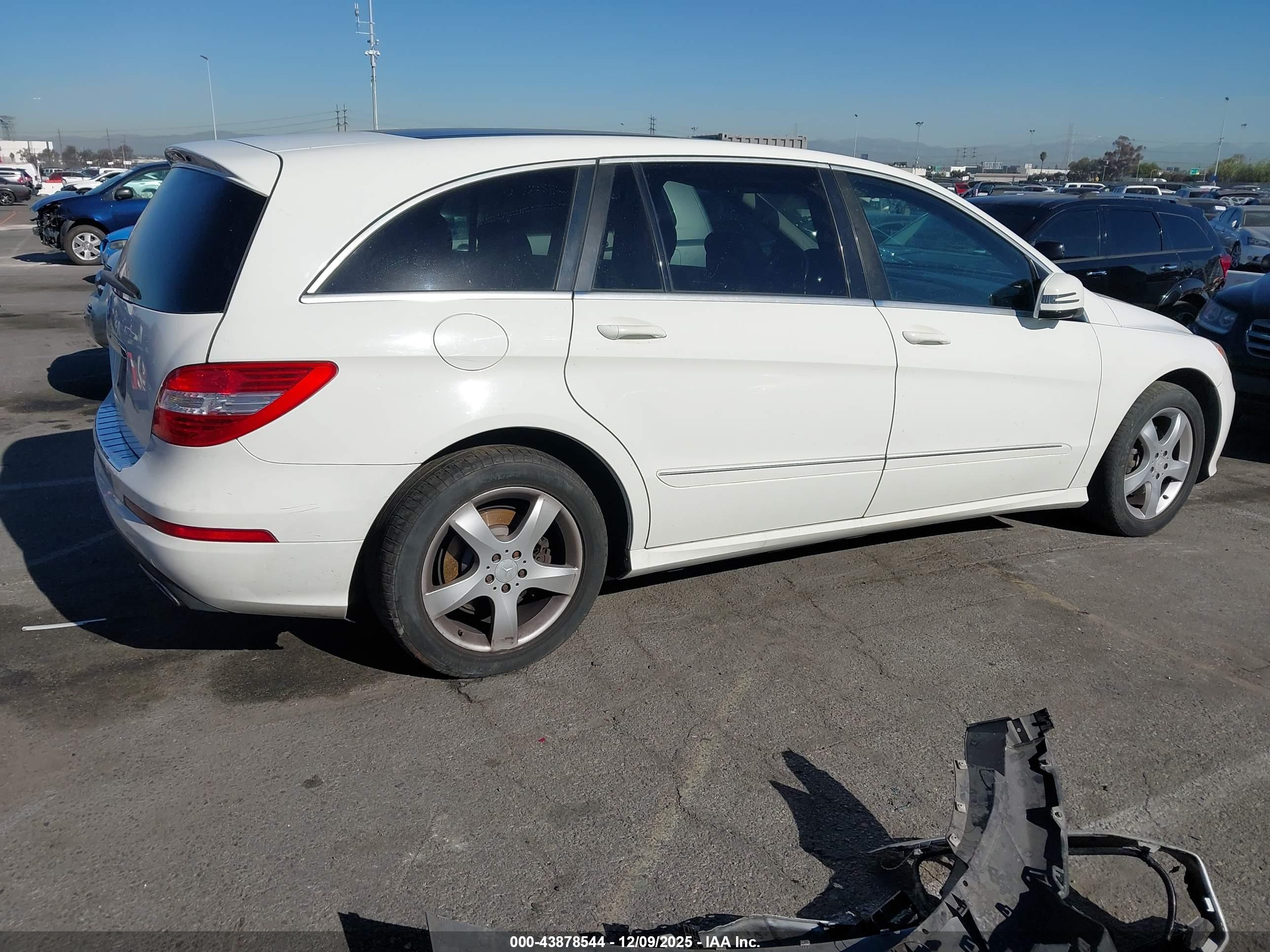 MERCEDES-BENZ R image 4