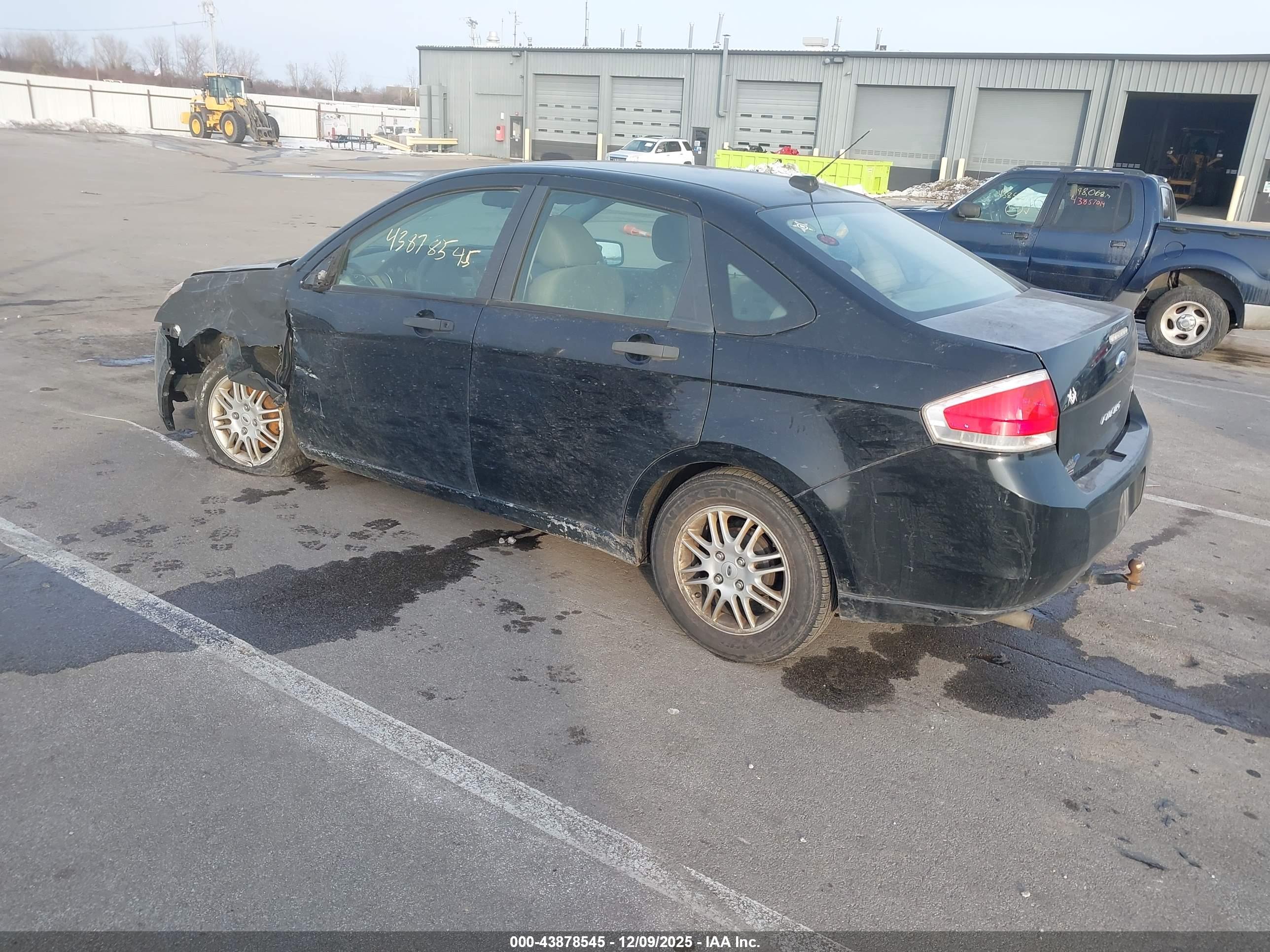 FORD FOCUS image 3