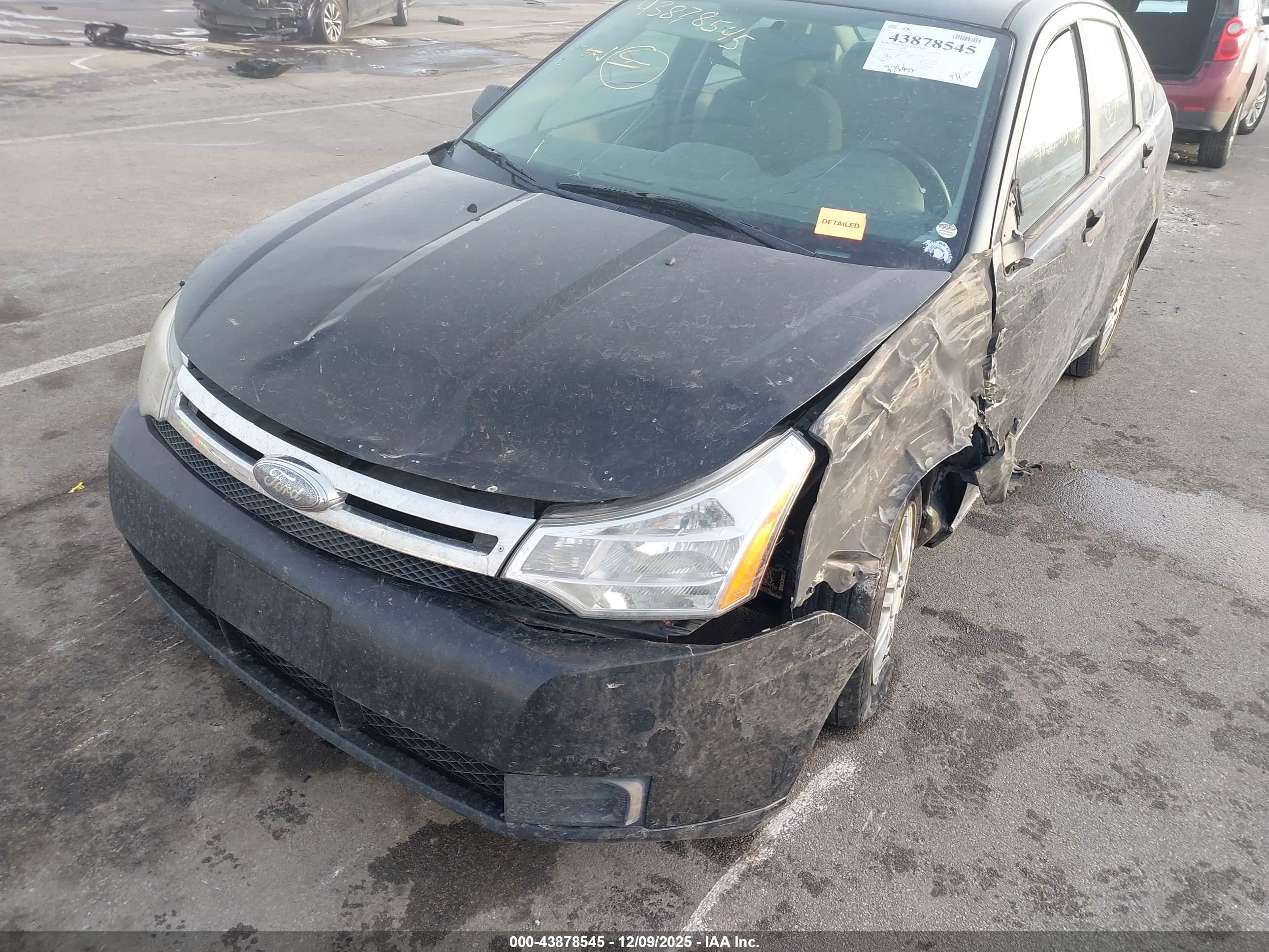 FORD FOCUS image 6