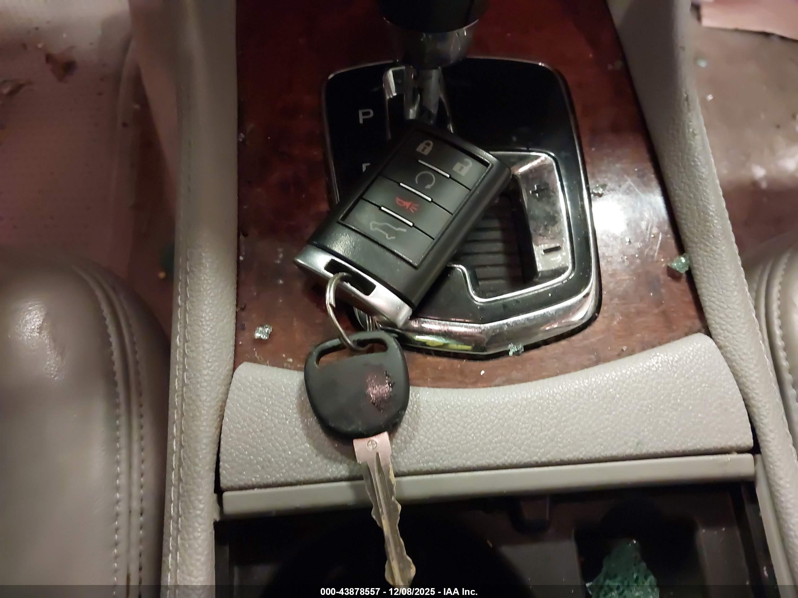 CADILLAC SRX image 11