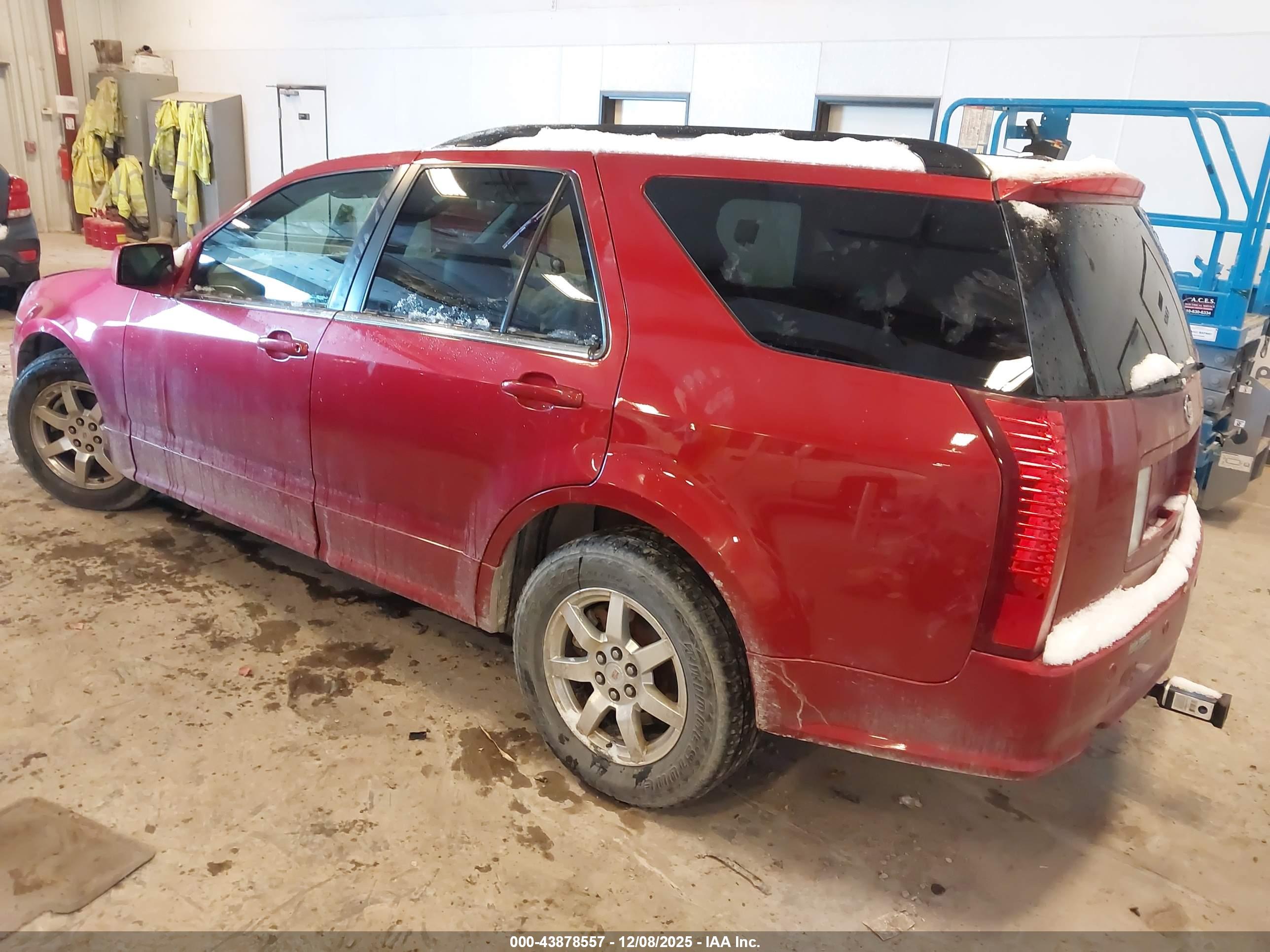CADILLAC SRX image 3