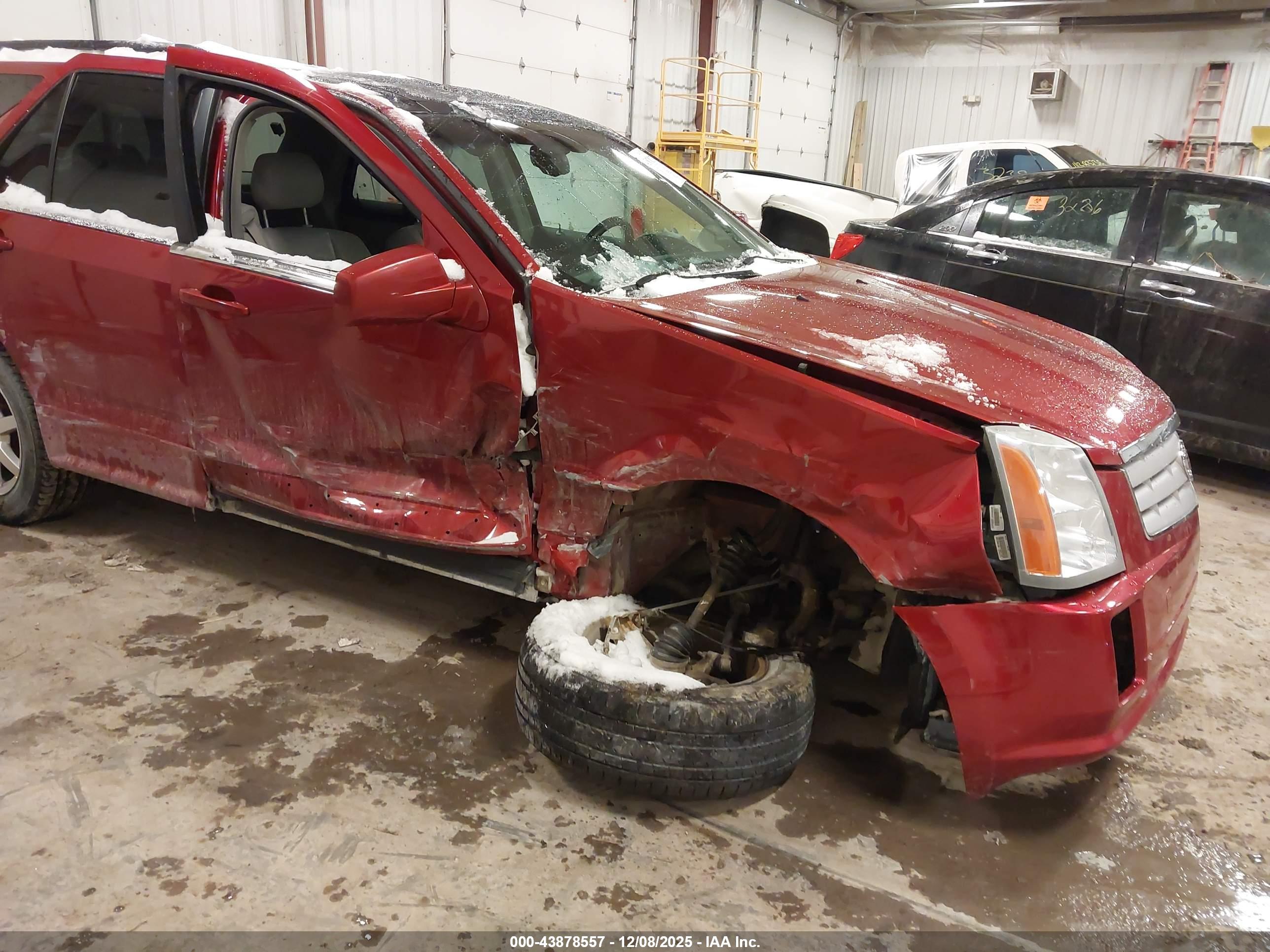 CADILLAC SRX image 6