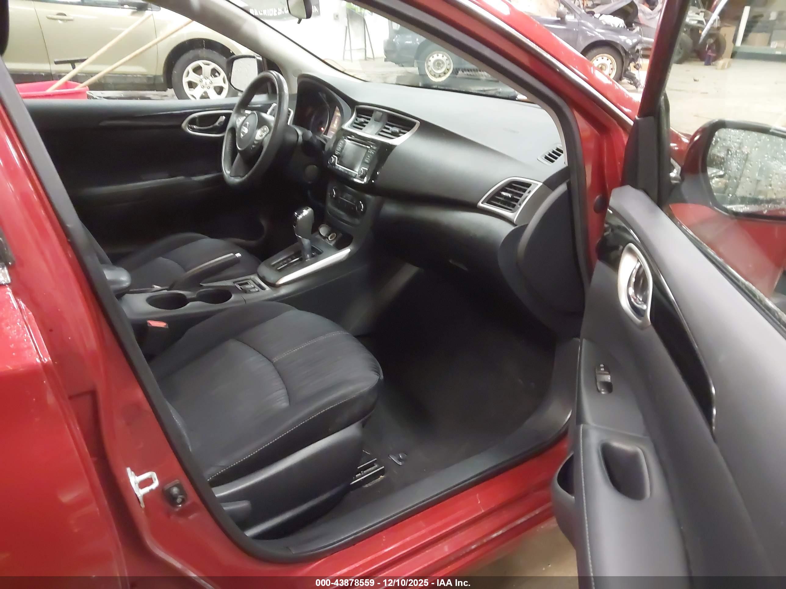 NISSAN SENTRA image 5