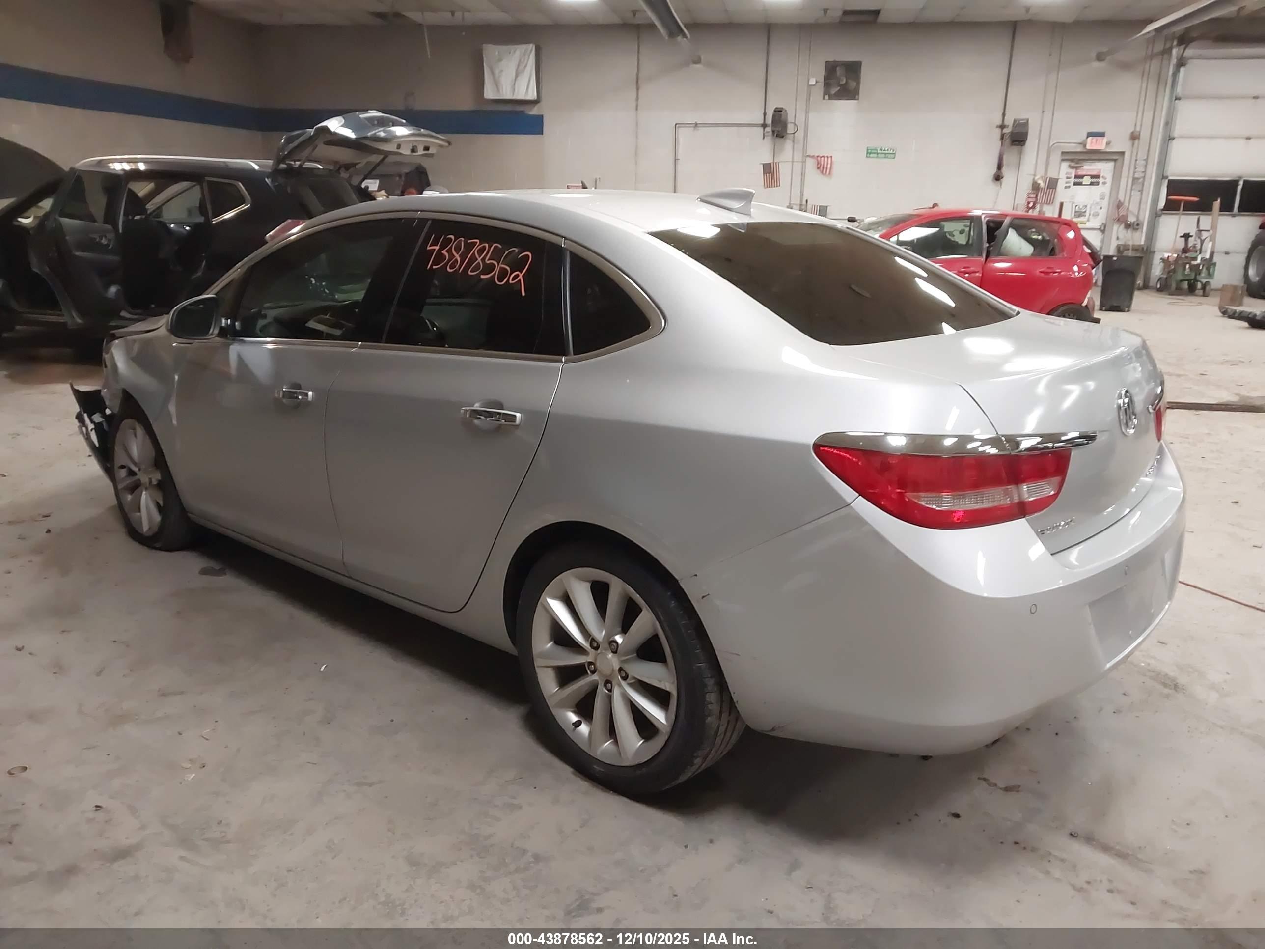 BUICK VERANO image 3