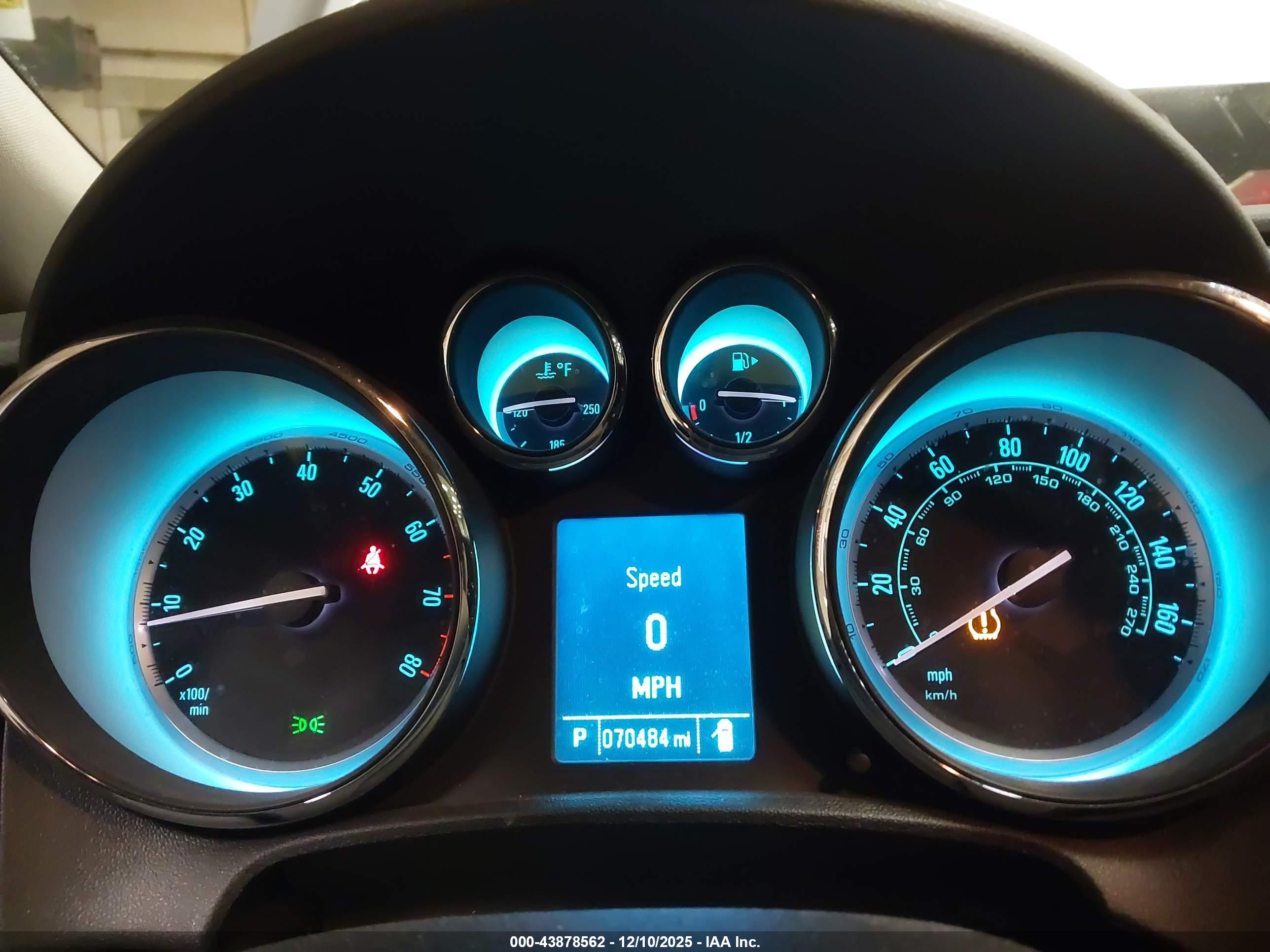 BUICK VERANO image 7