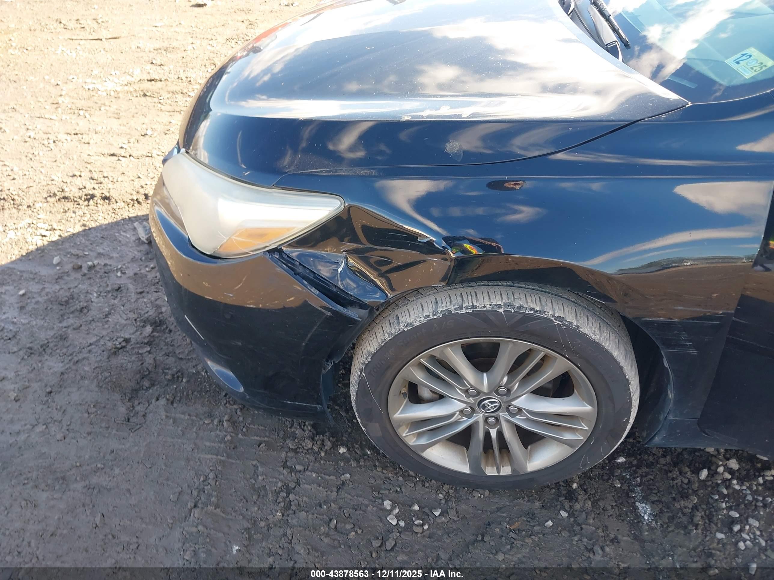 TOYOTA CAMRY image 6