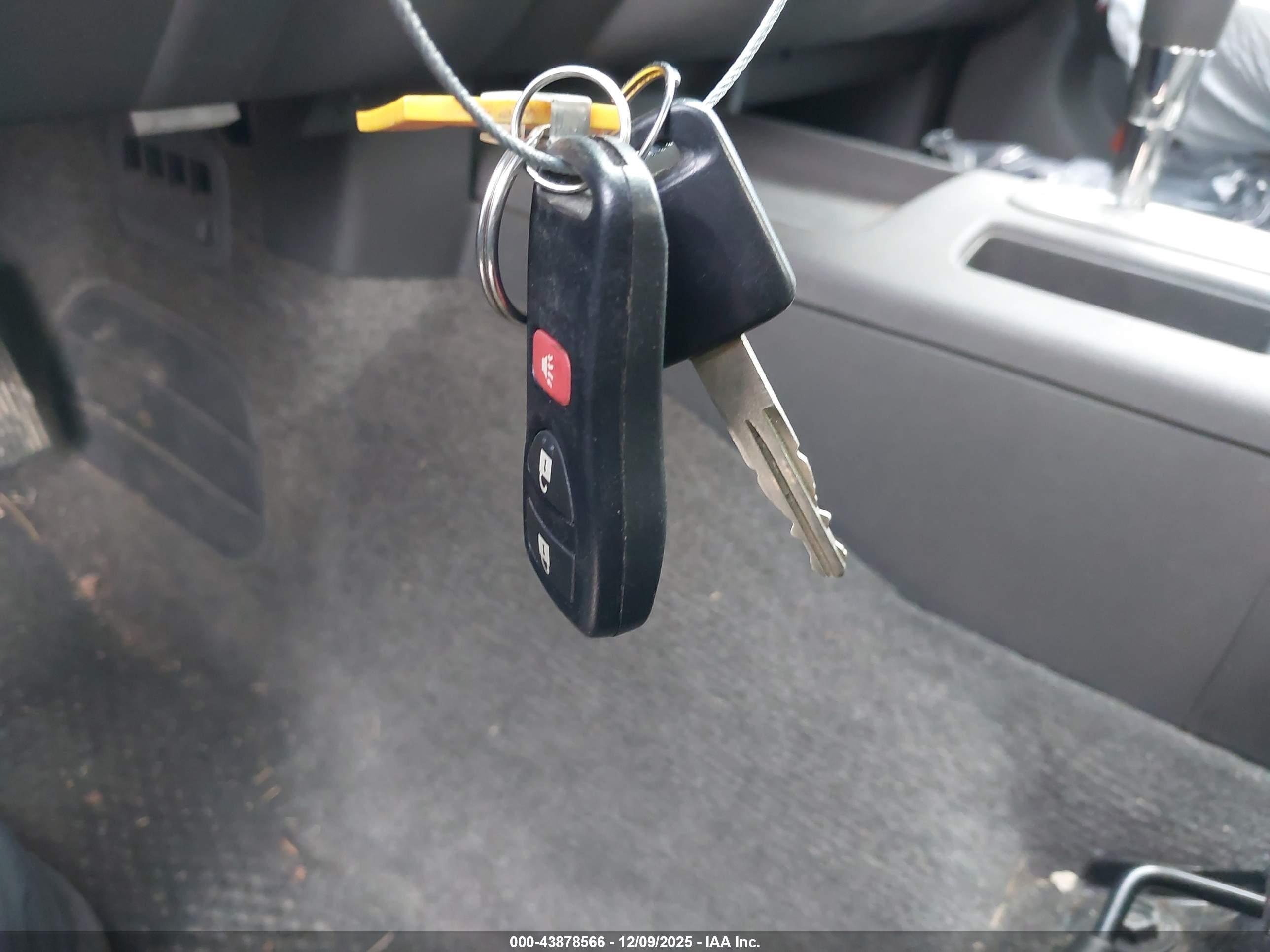 NISSAN FRONTIER image 11