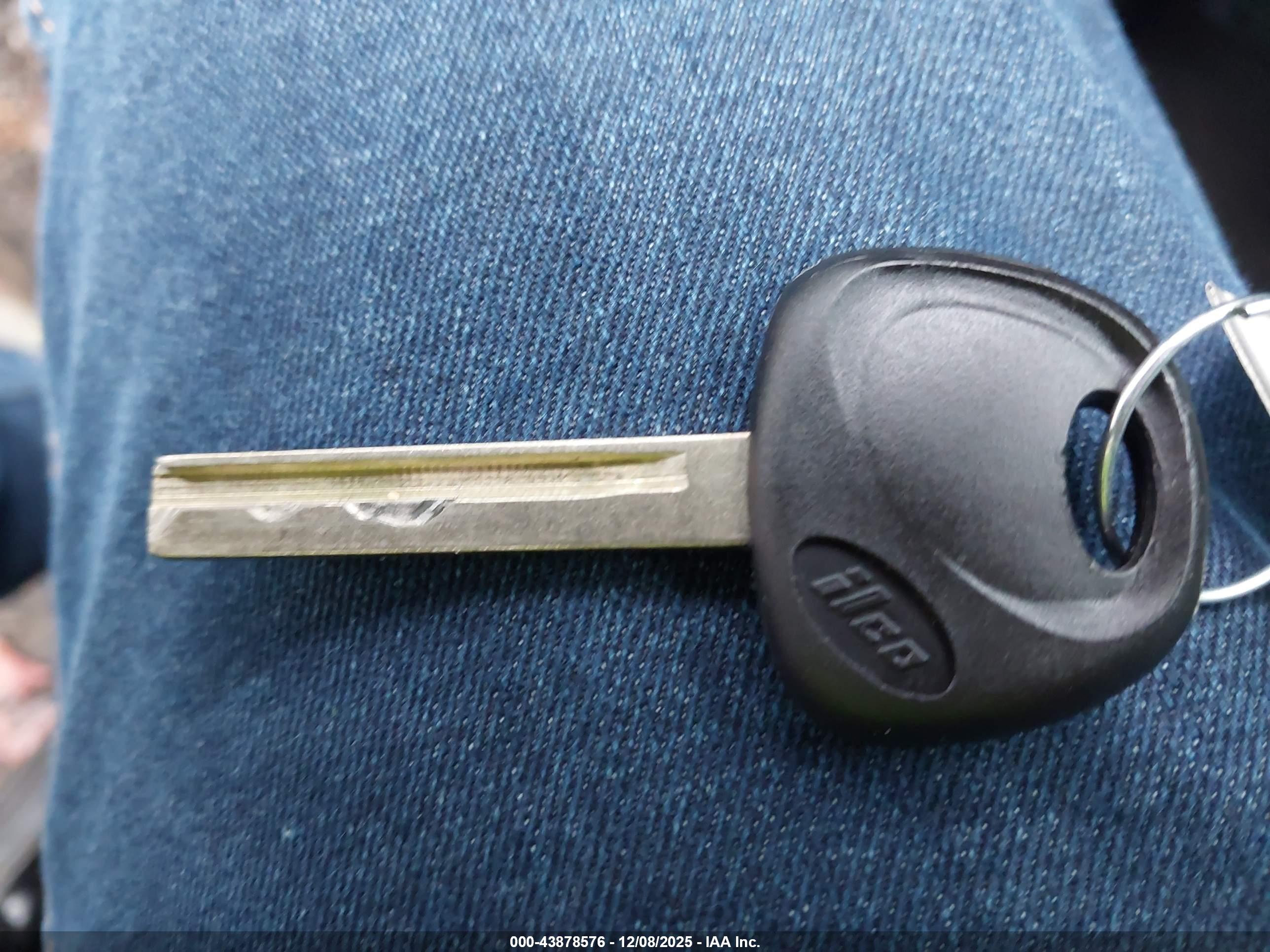 HYUNDAI ELANTRA image 11