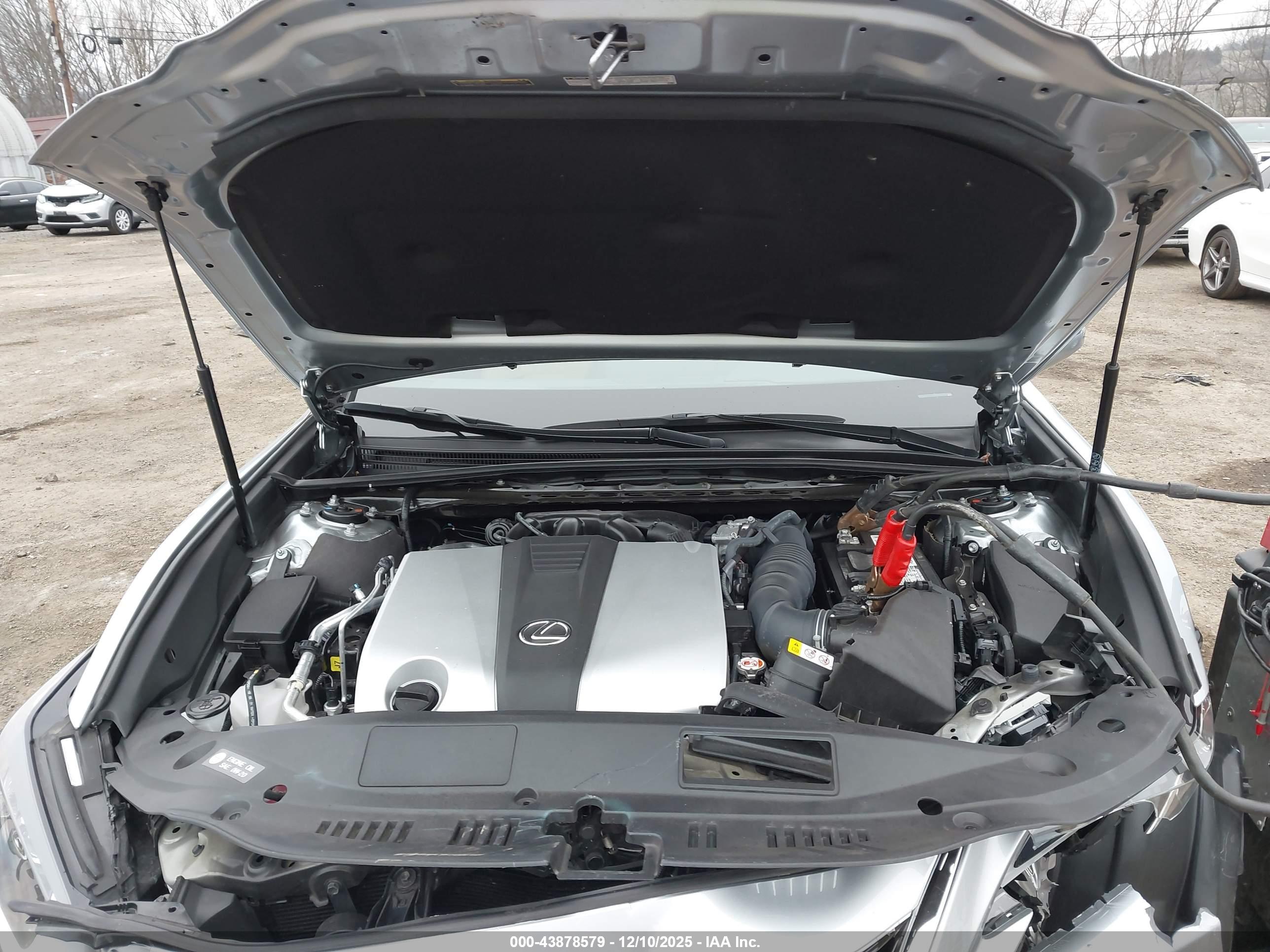 LEXUS ES image 10