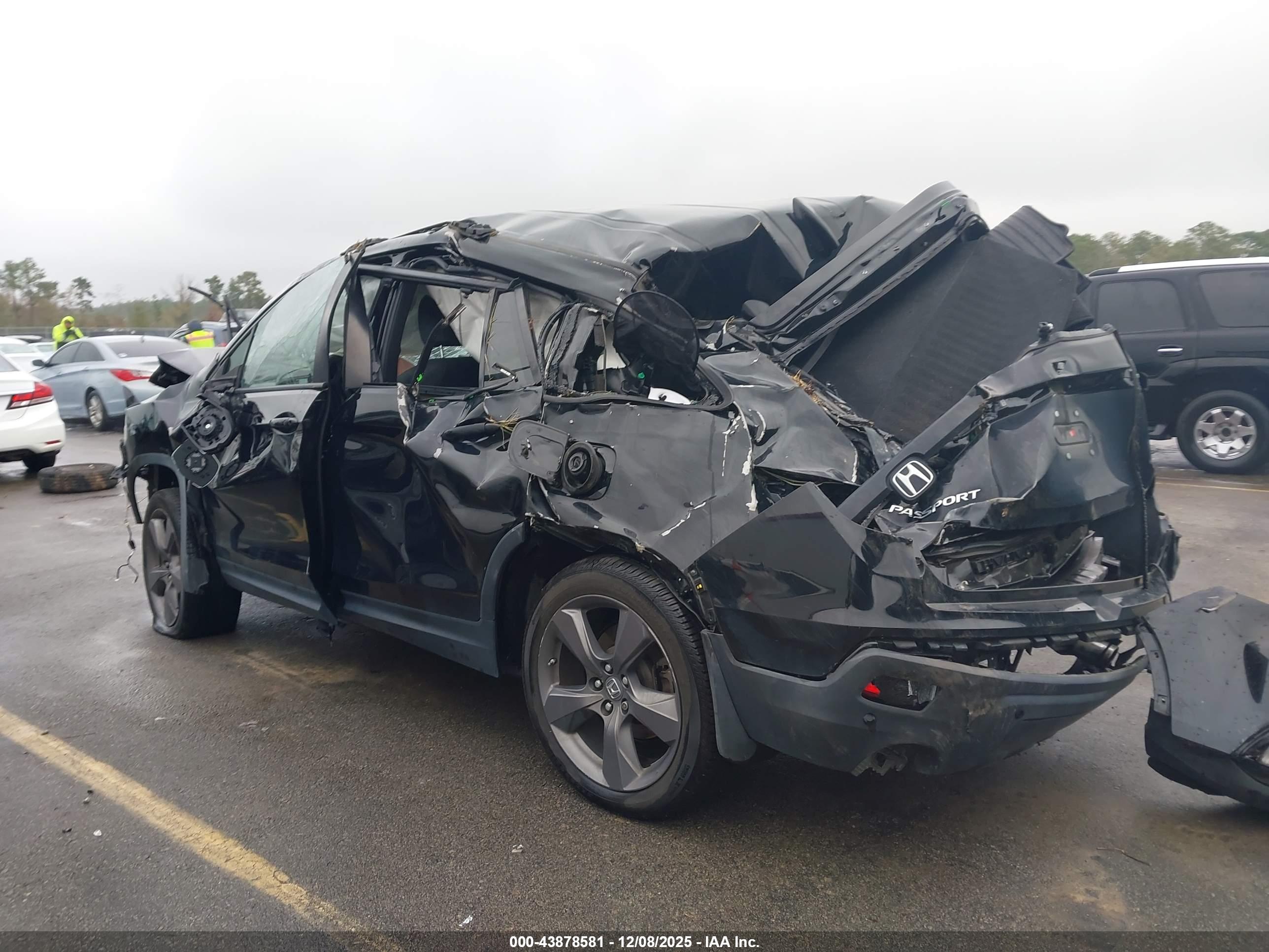 HONDA PASSPORT image 3