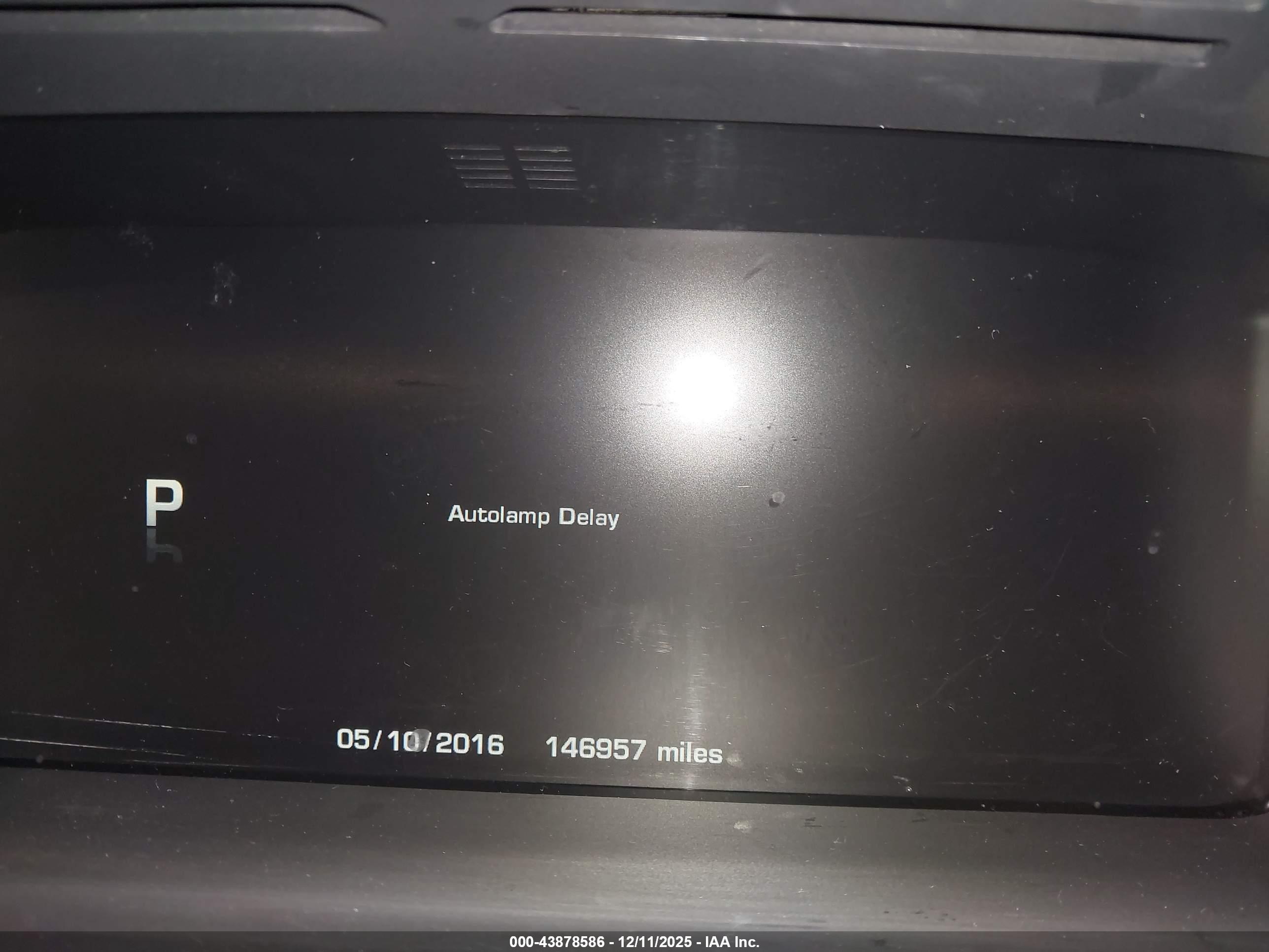 LAND ROVER image 7
