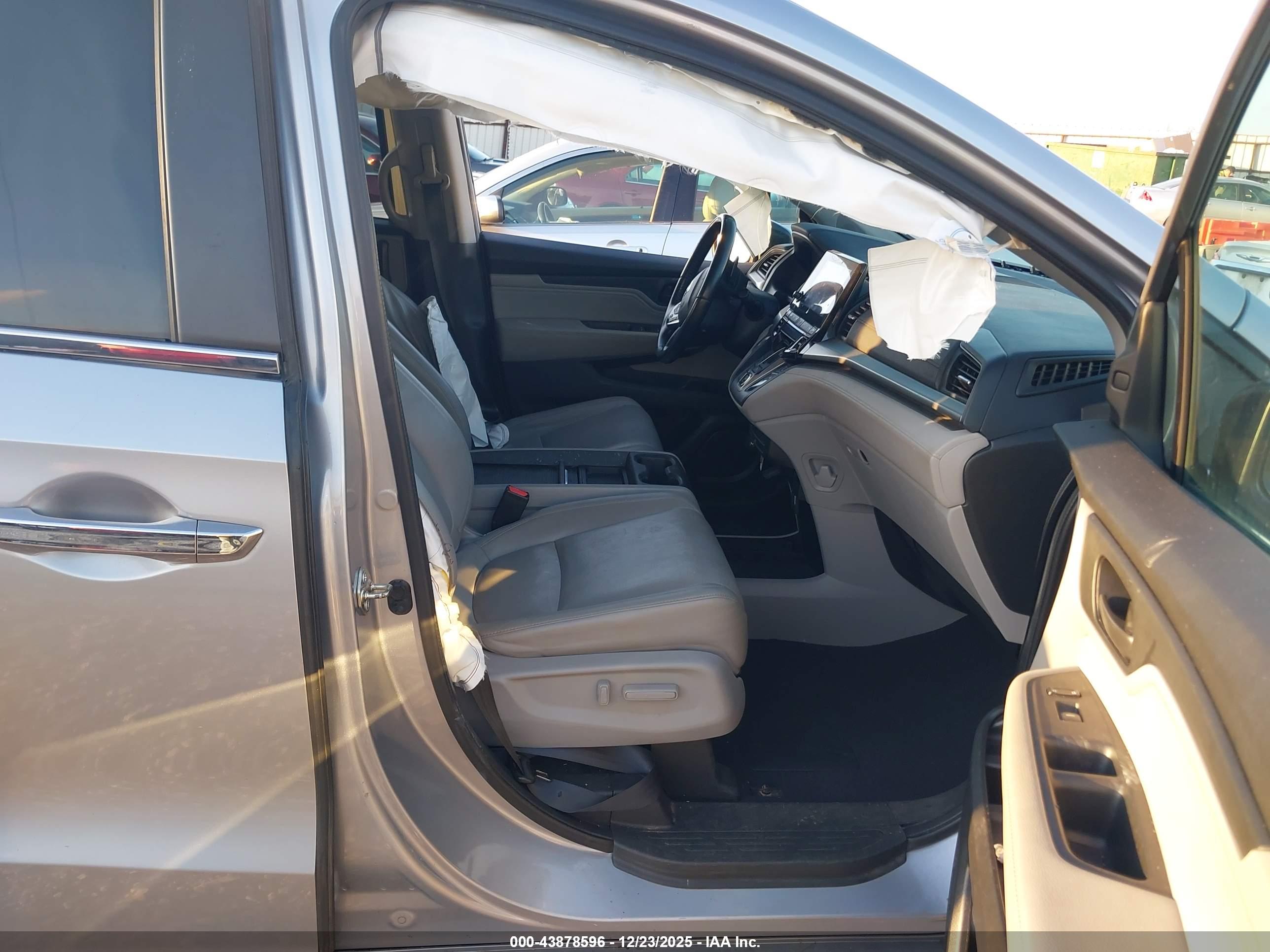 HONDA ODYSSEY image 5