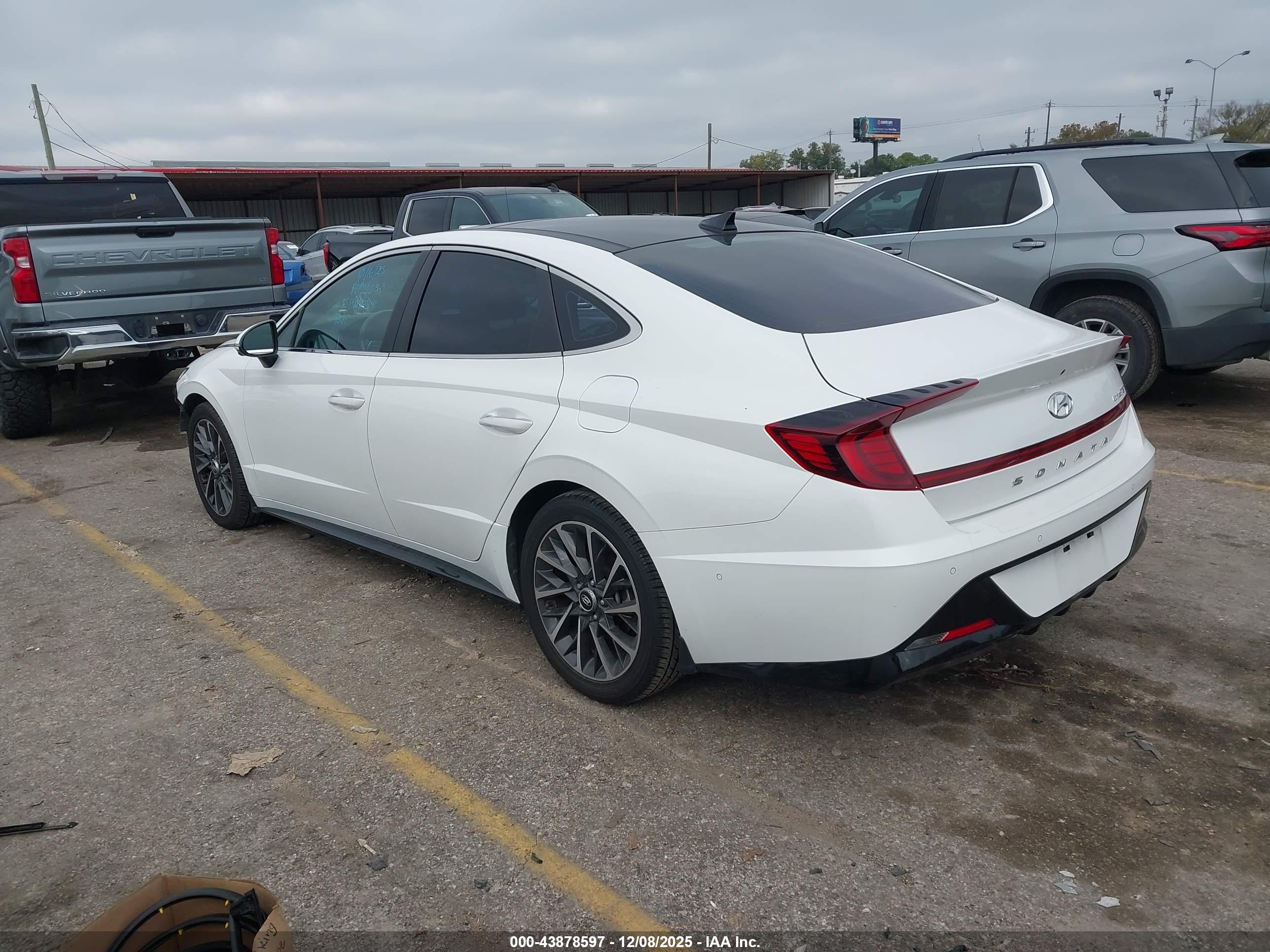 HYUNDAI SONATA image 3
