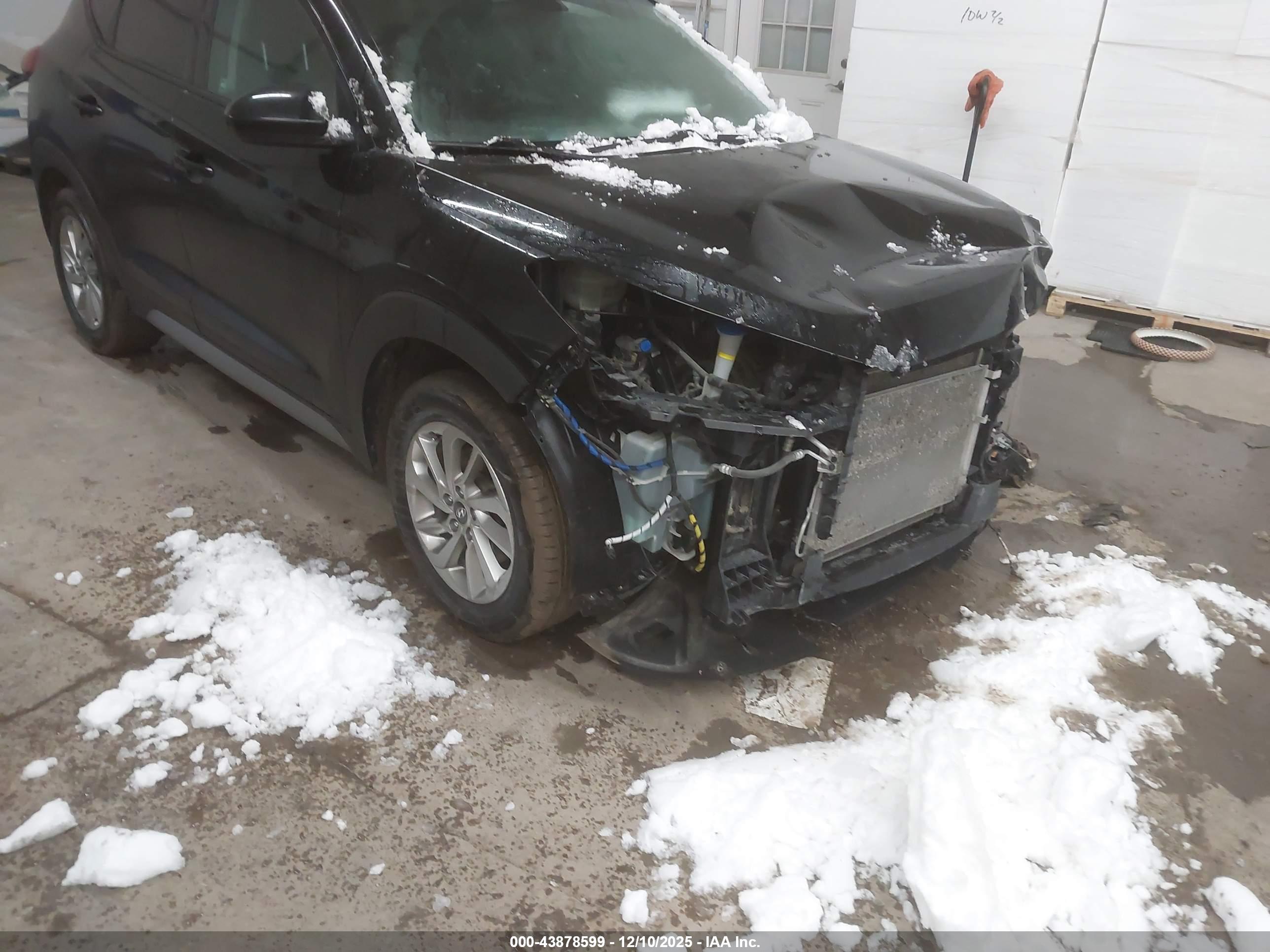 HYUNDAI TUCSON image 6