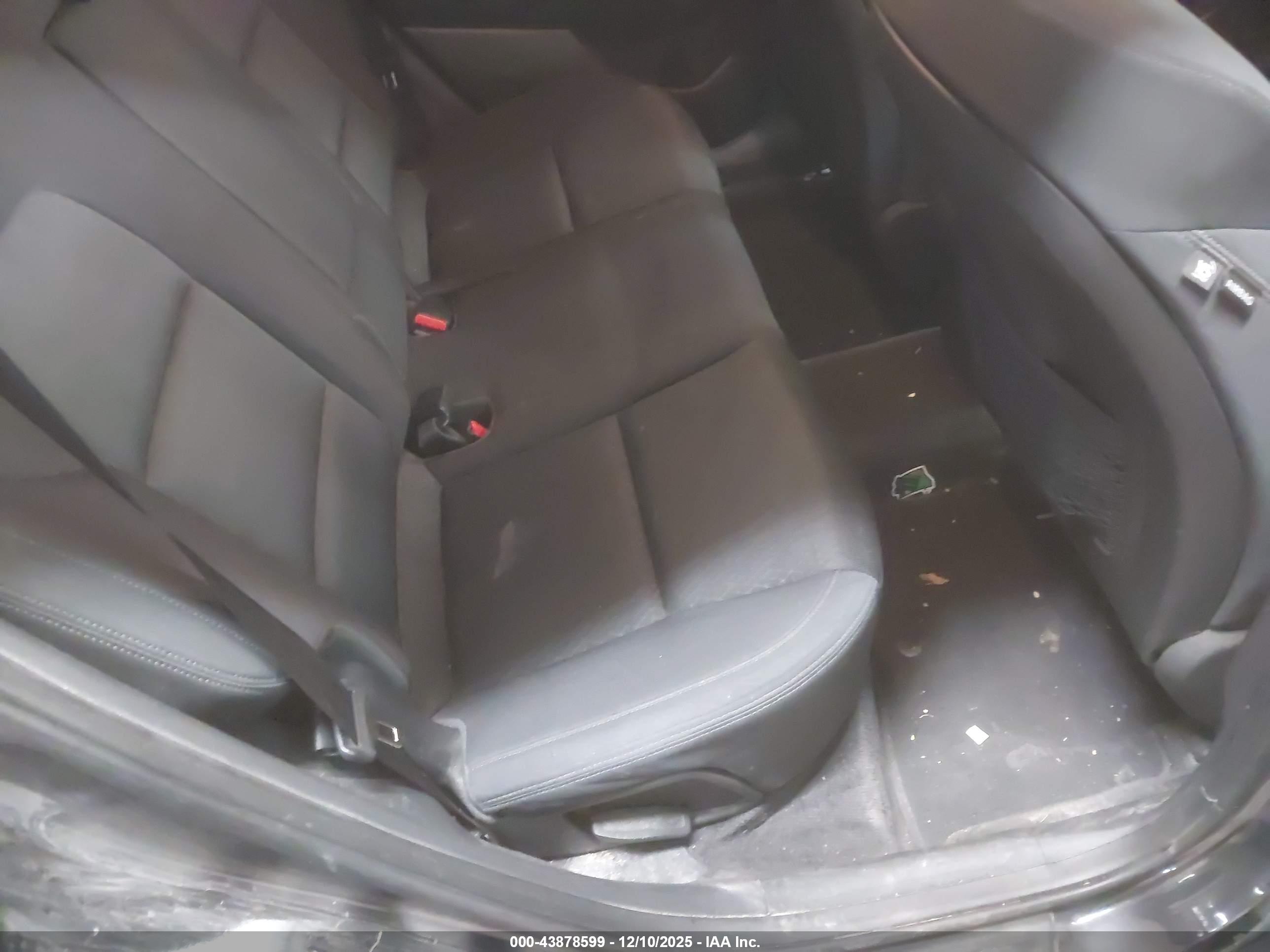 HYUNDAI TUCSON image 8