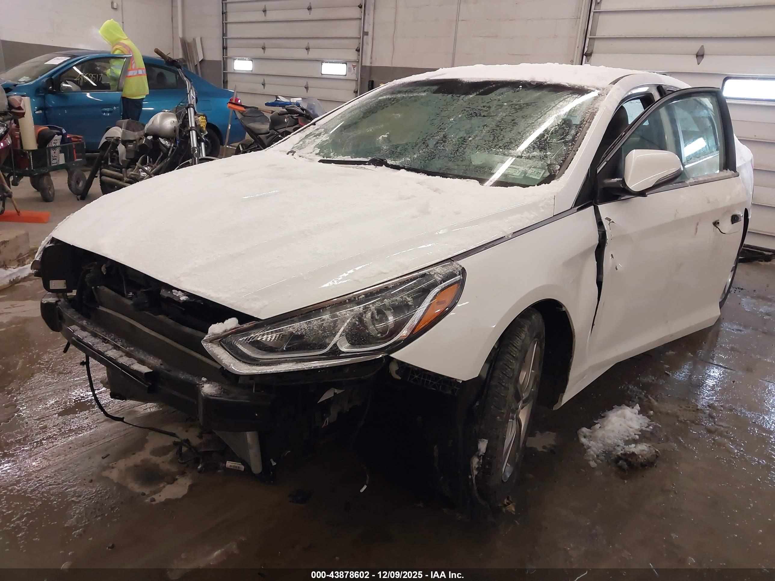 HYUNDAI SONATA image 2