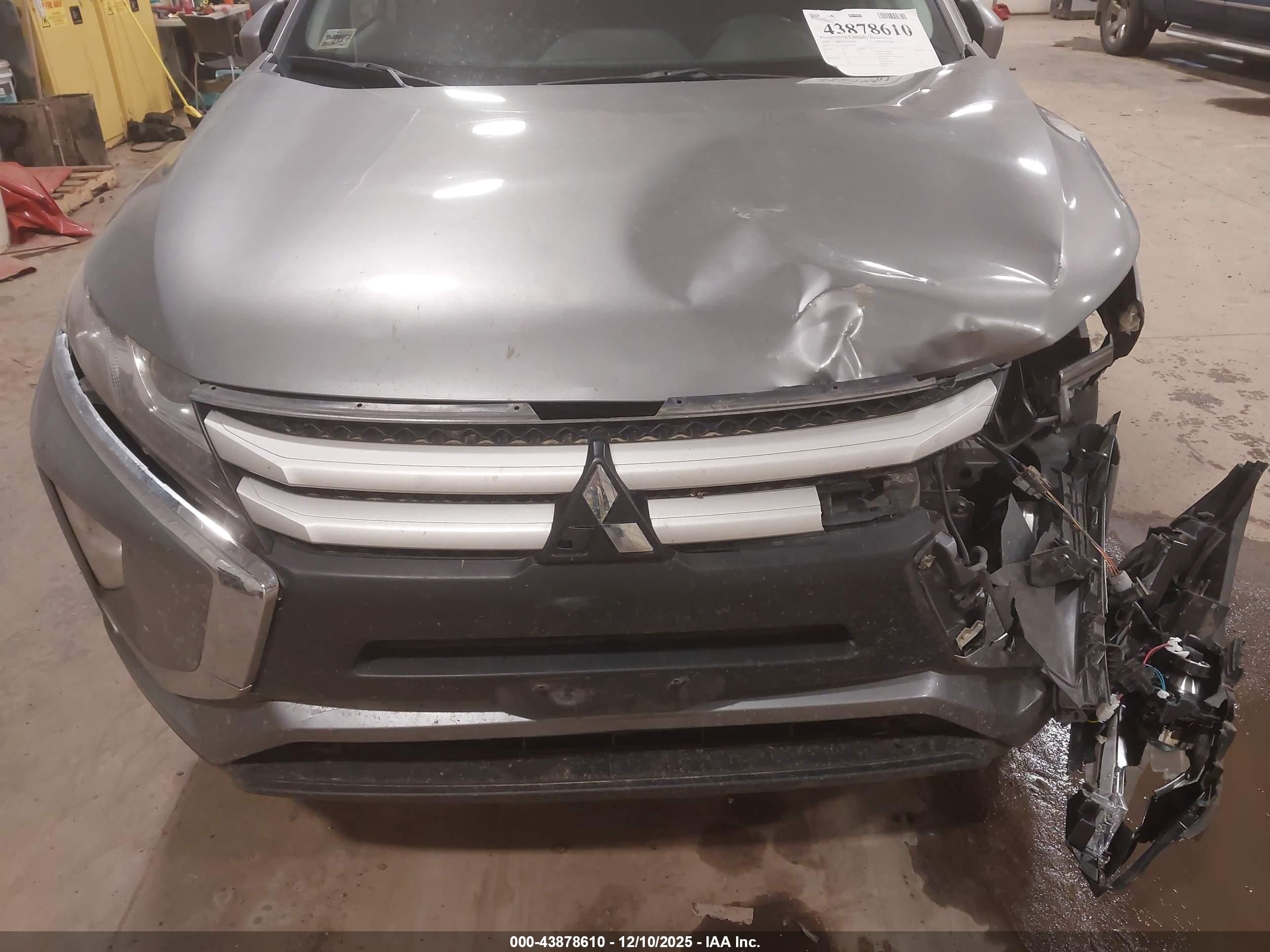 MITSUBISHI ECLIPSE image 6