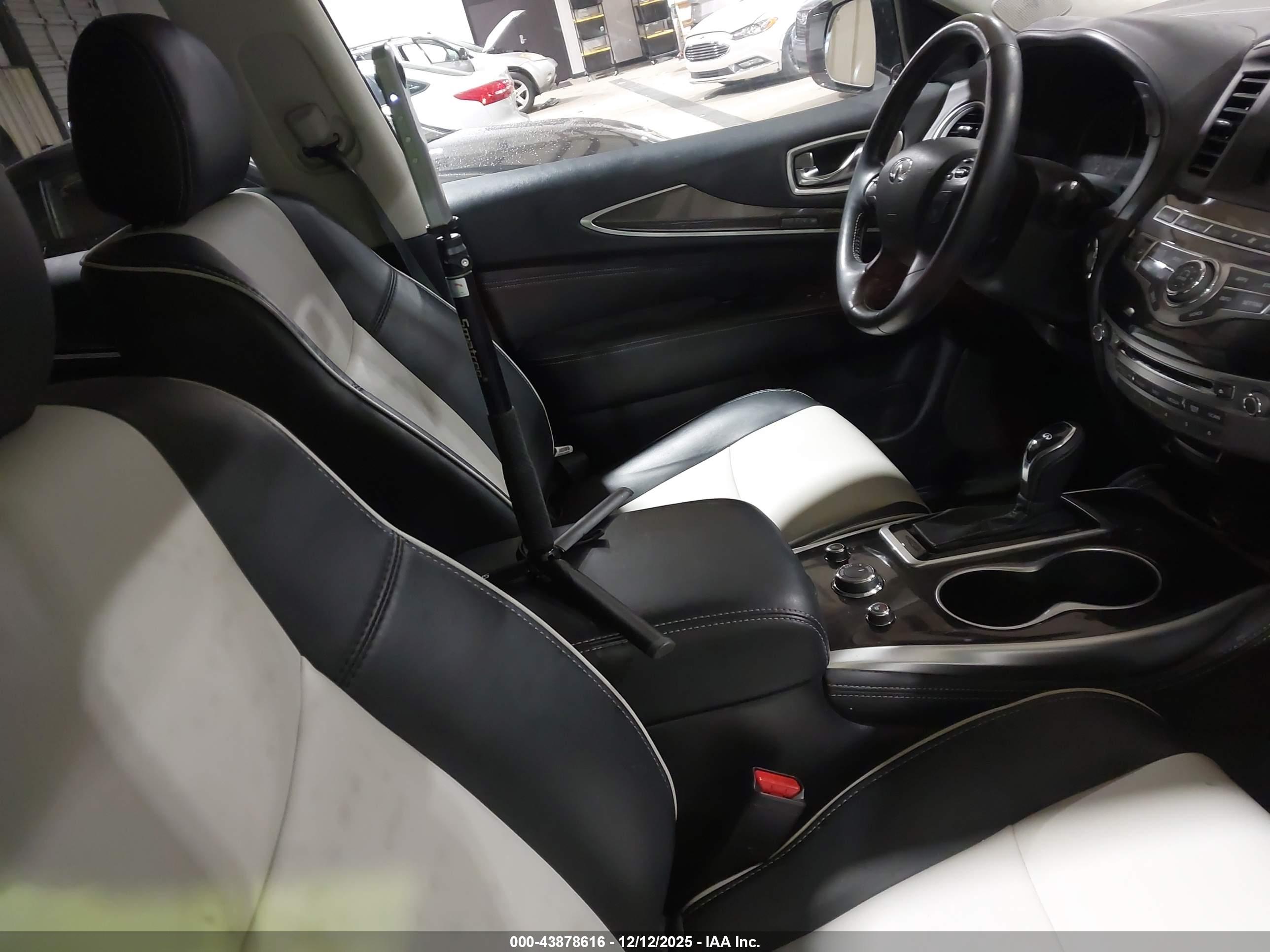INFINITI QX60 image 5