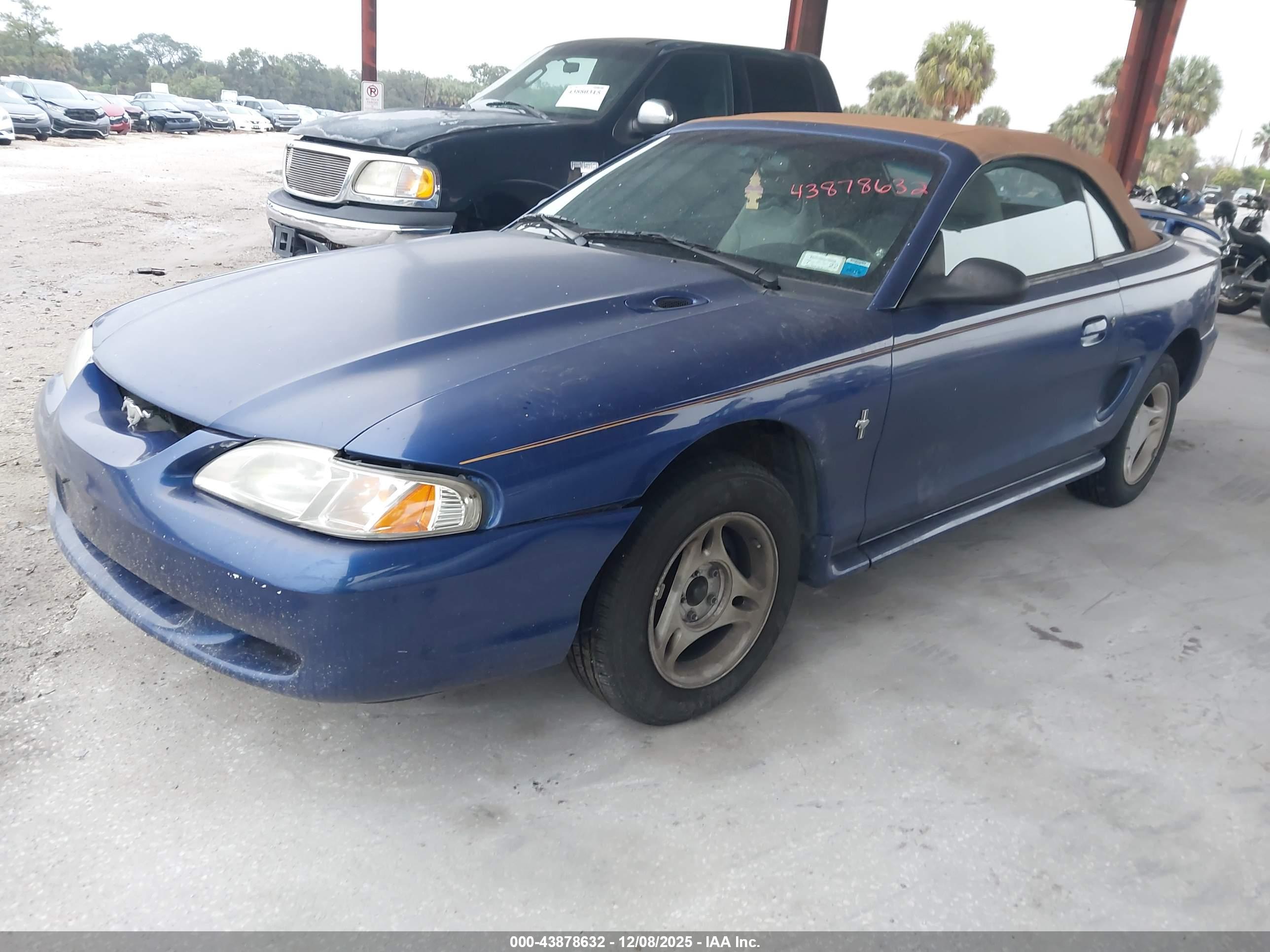 FORD MUSTANG image 2