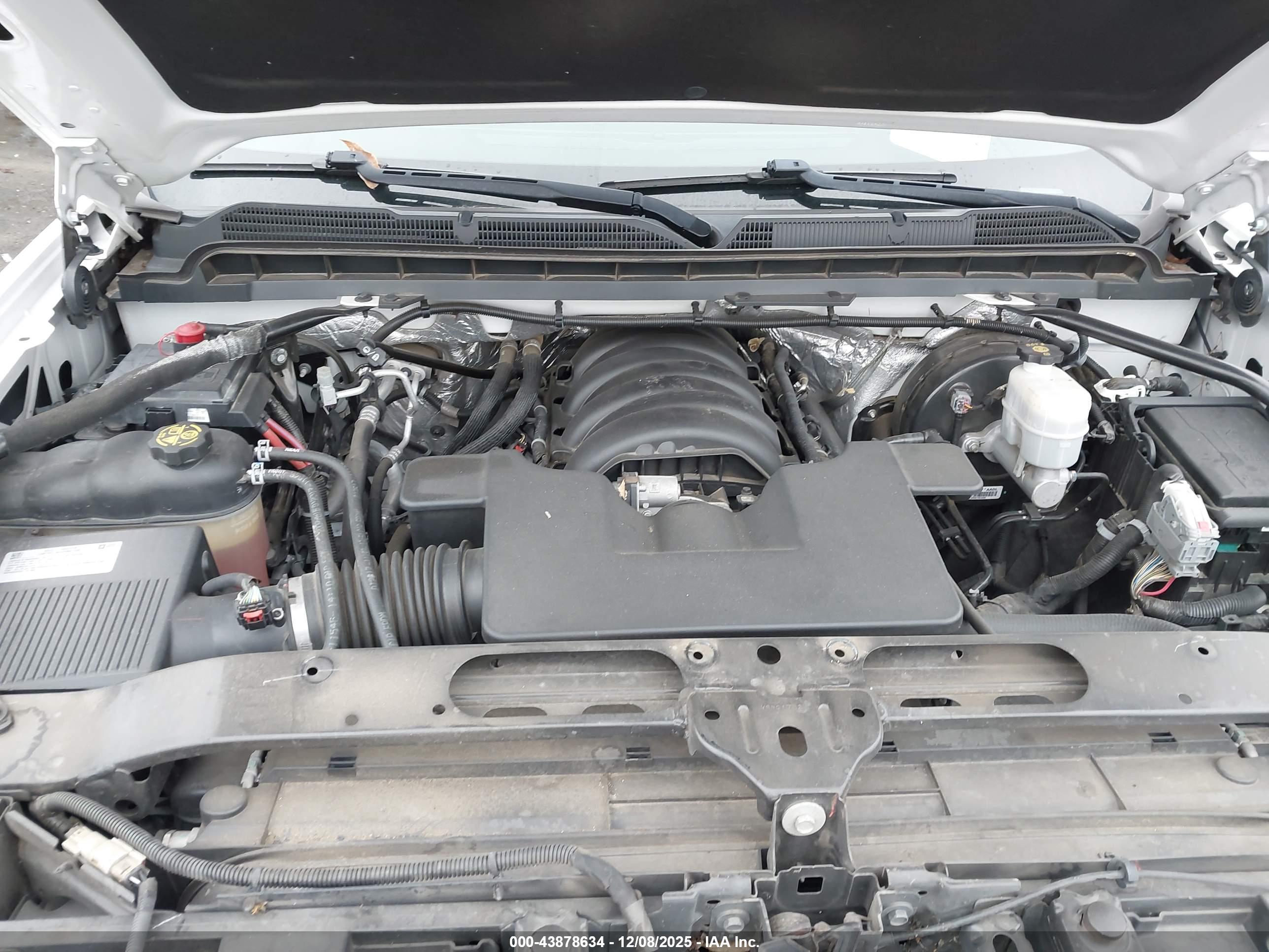 CHEVROLET SILVERADO image 10