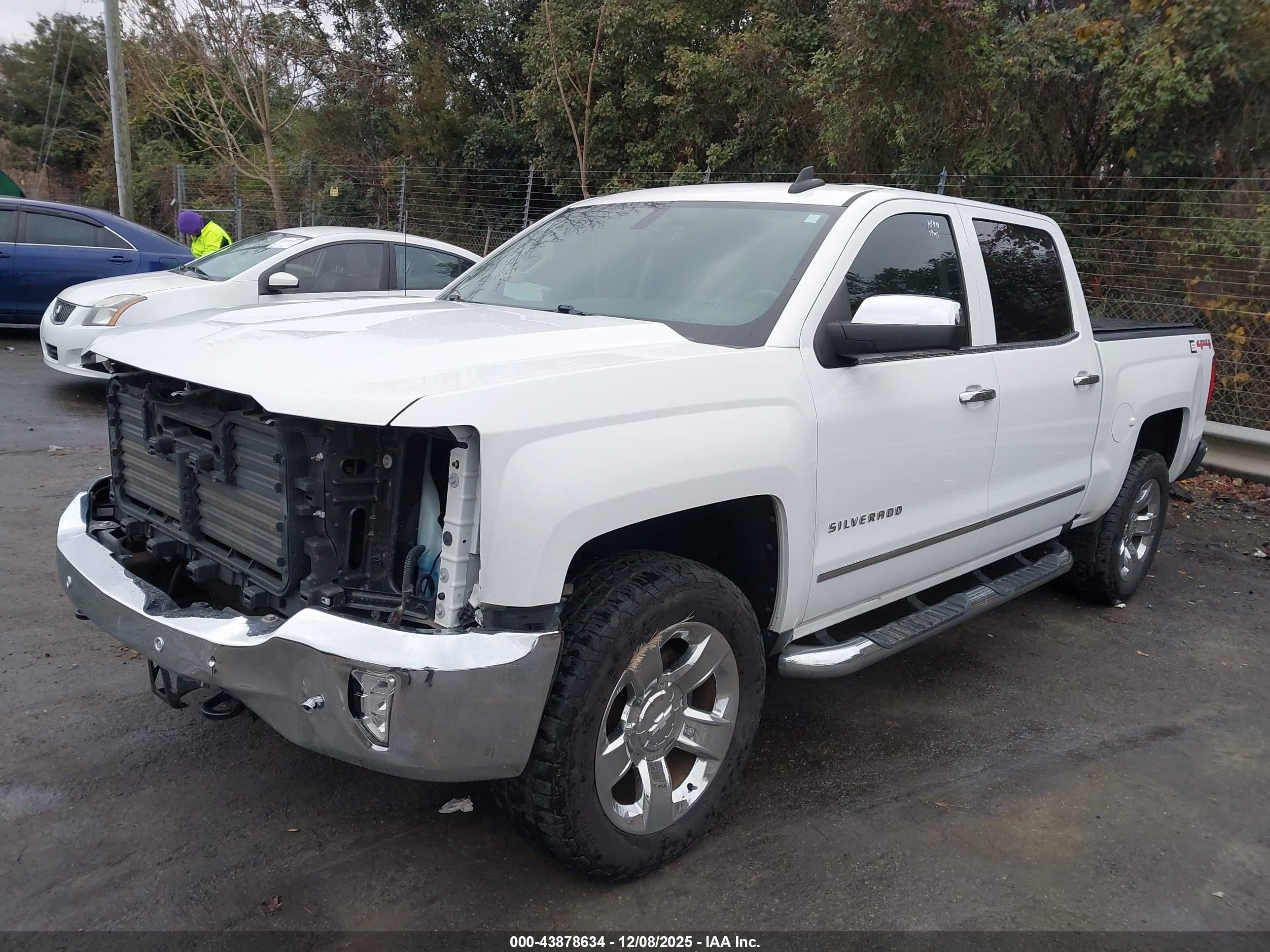 CHEVROLET SILVERADO image 2