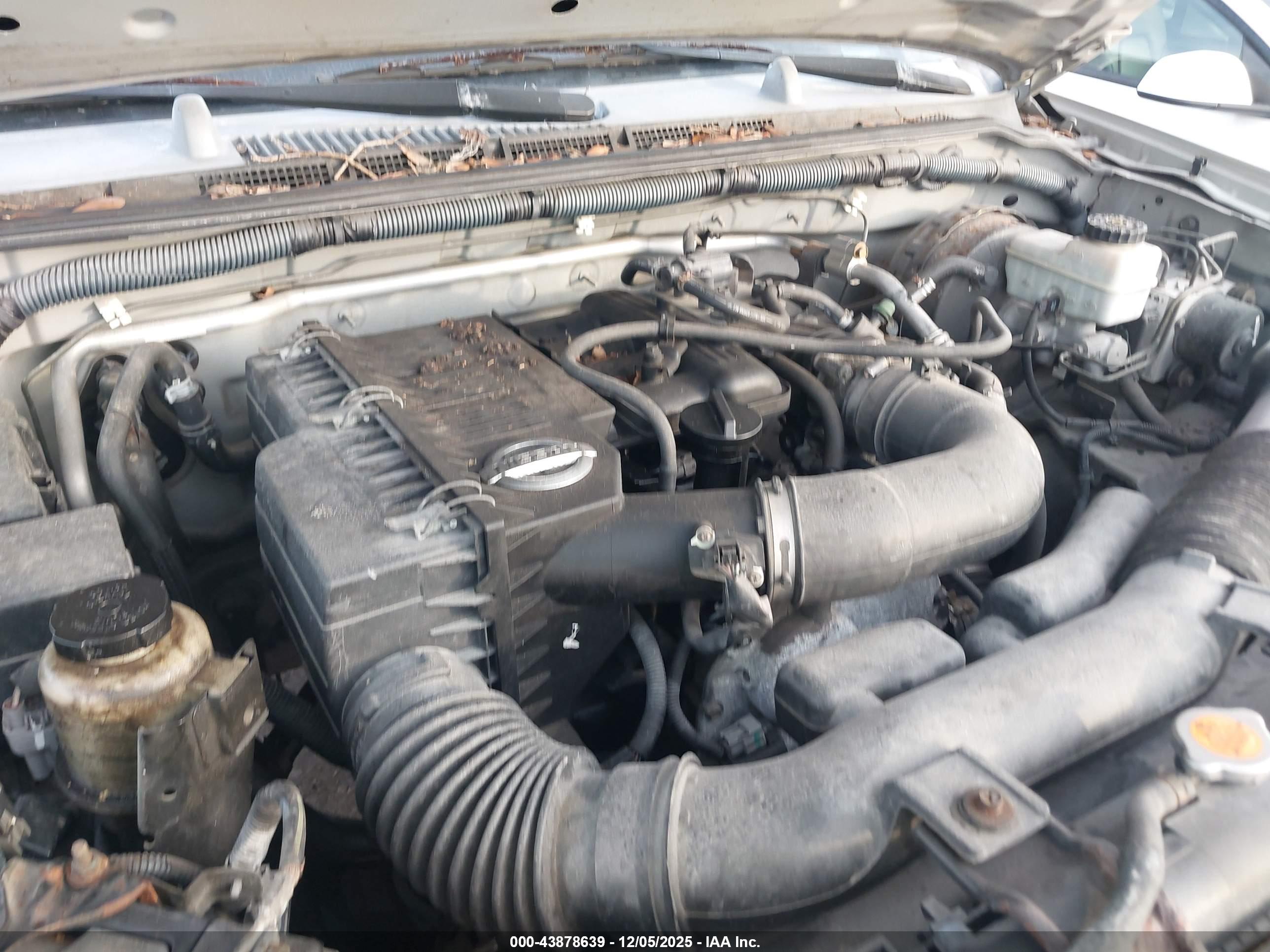 NISSAN FRONTIER image 6