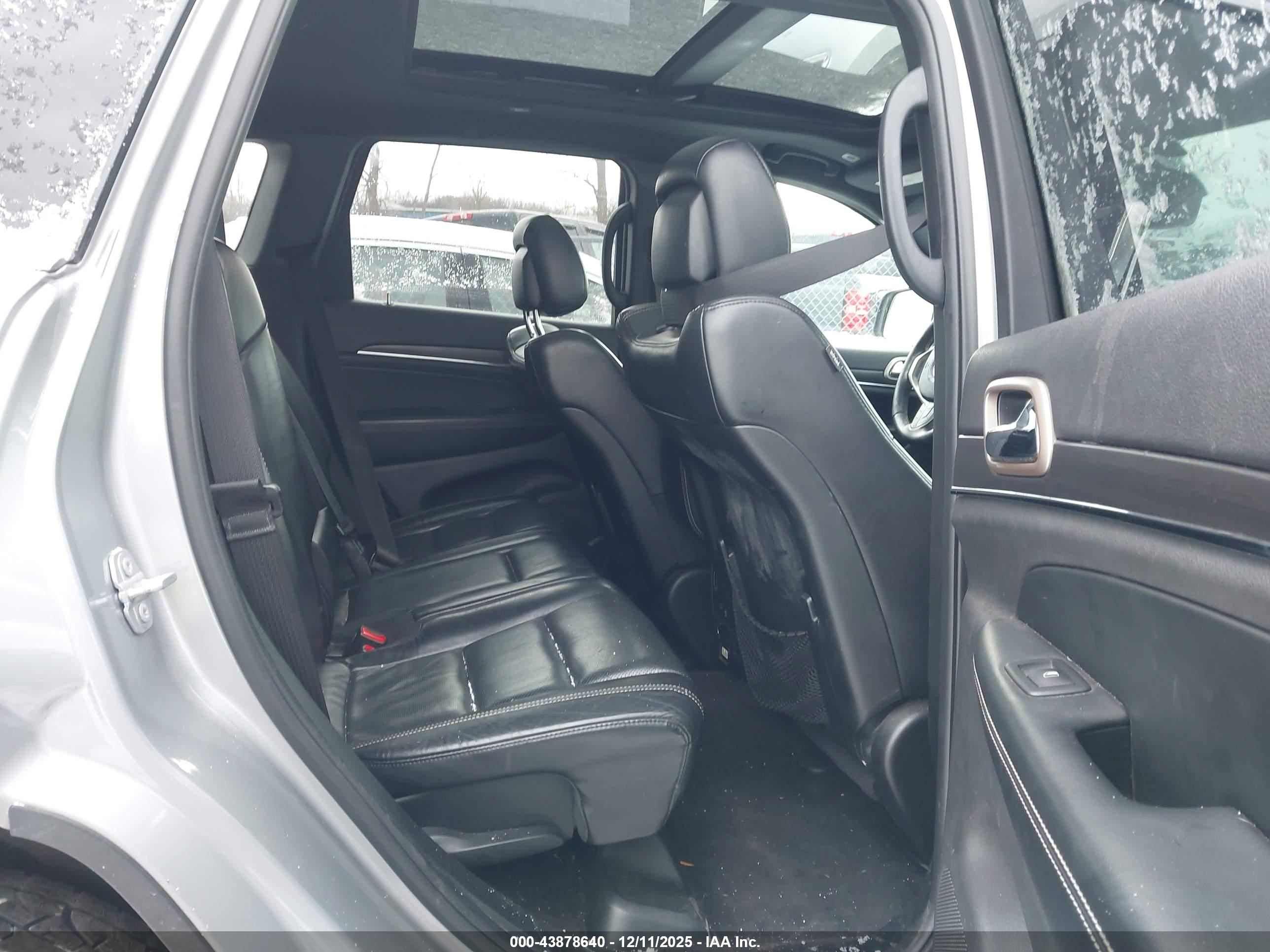 JEEP GRAND image 8