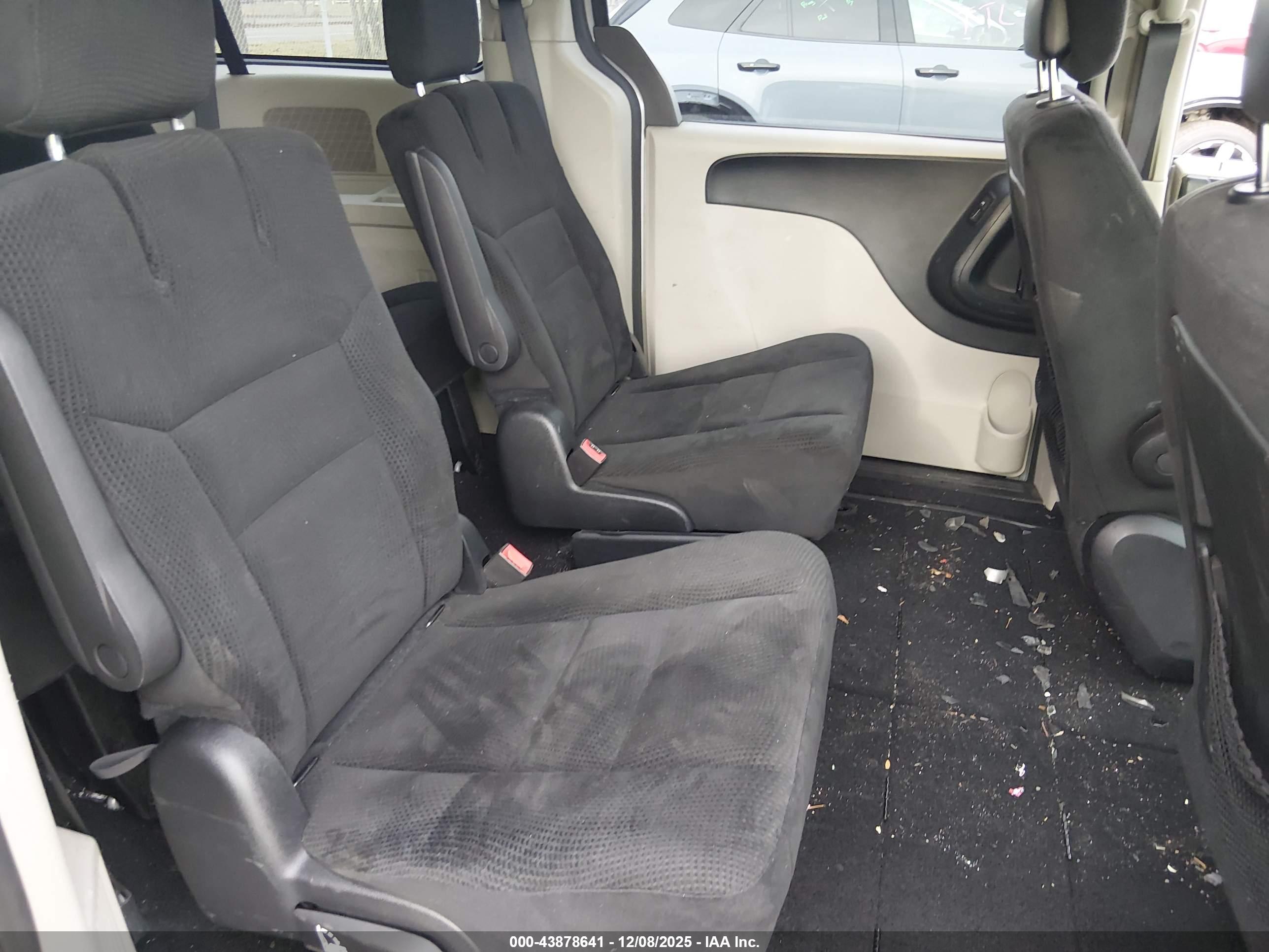 DODGE GRAND image 8