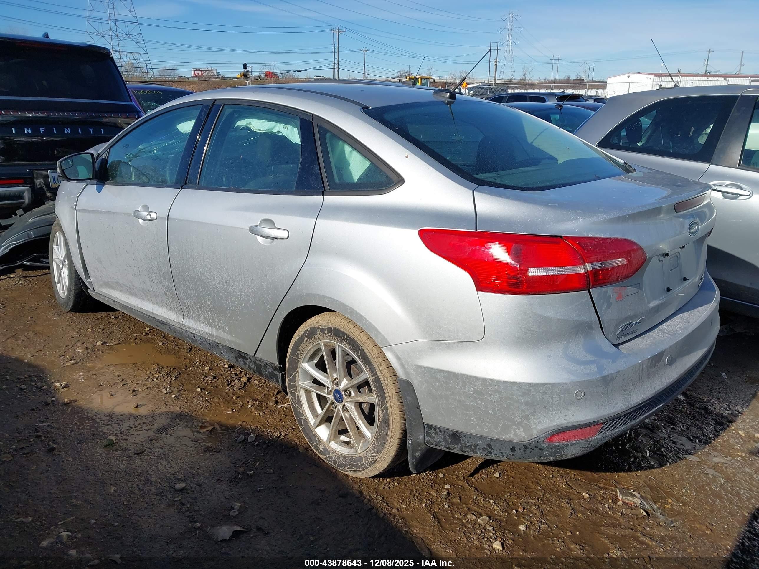 FORD FOCUS image 3
